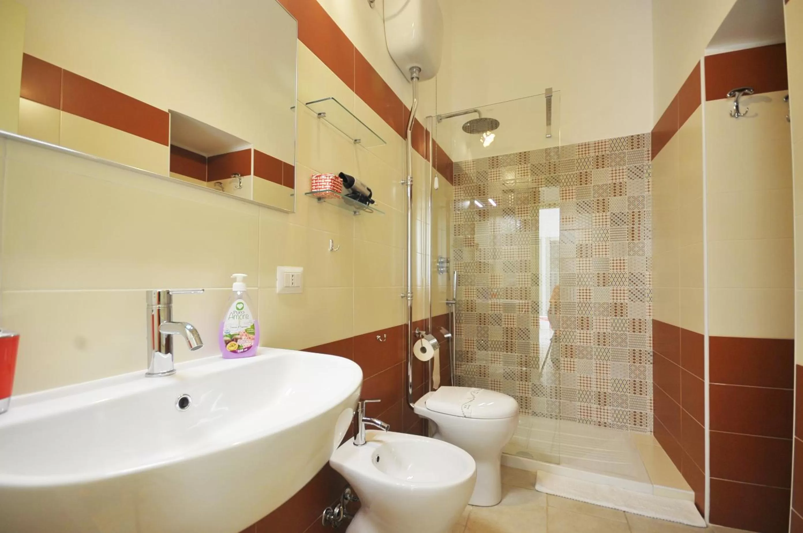 Toilet in Morfeo Charming Rooms & Relax