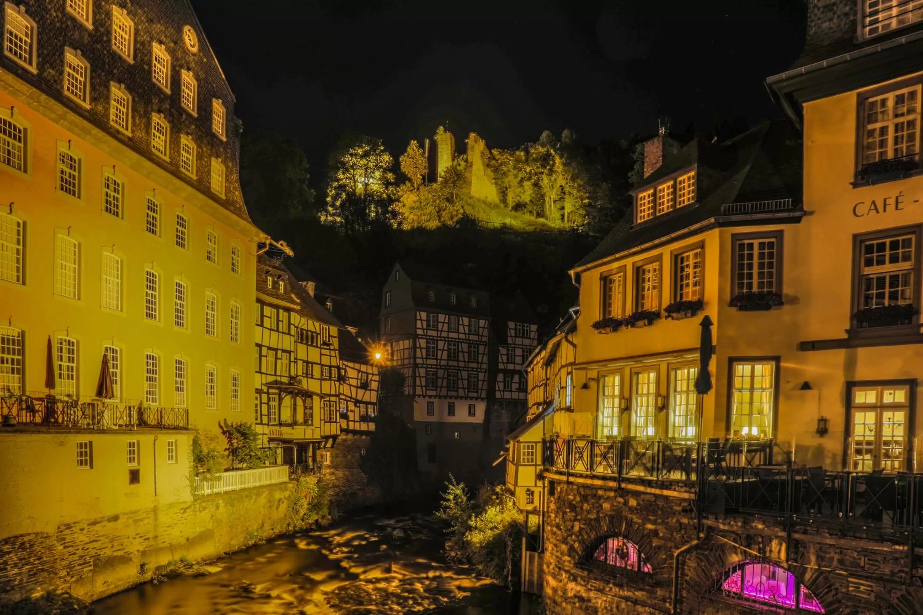 Property building in Horchem Hotel-Restaurant-Café-Bar