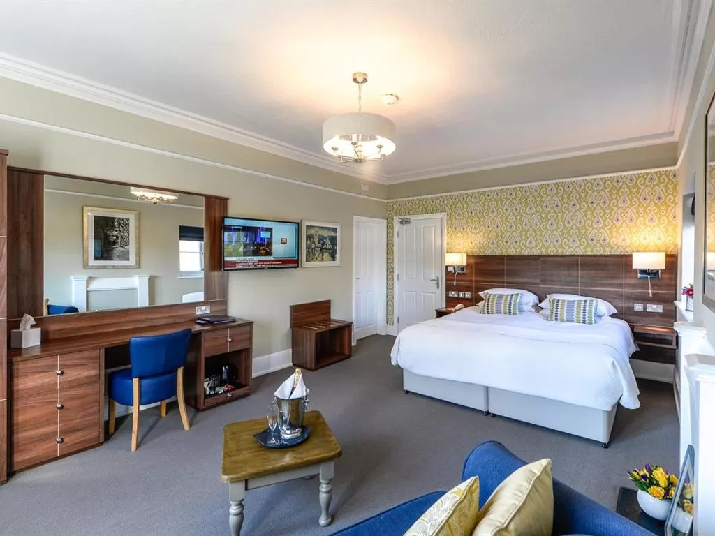 Bedroom, Bed in The Cliffe at Dinham