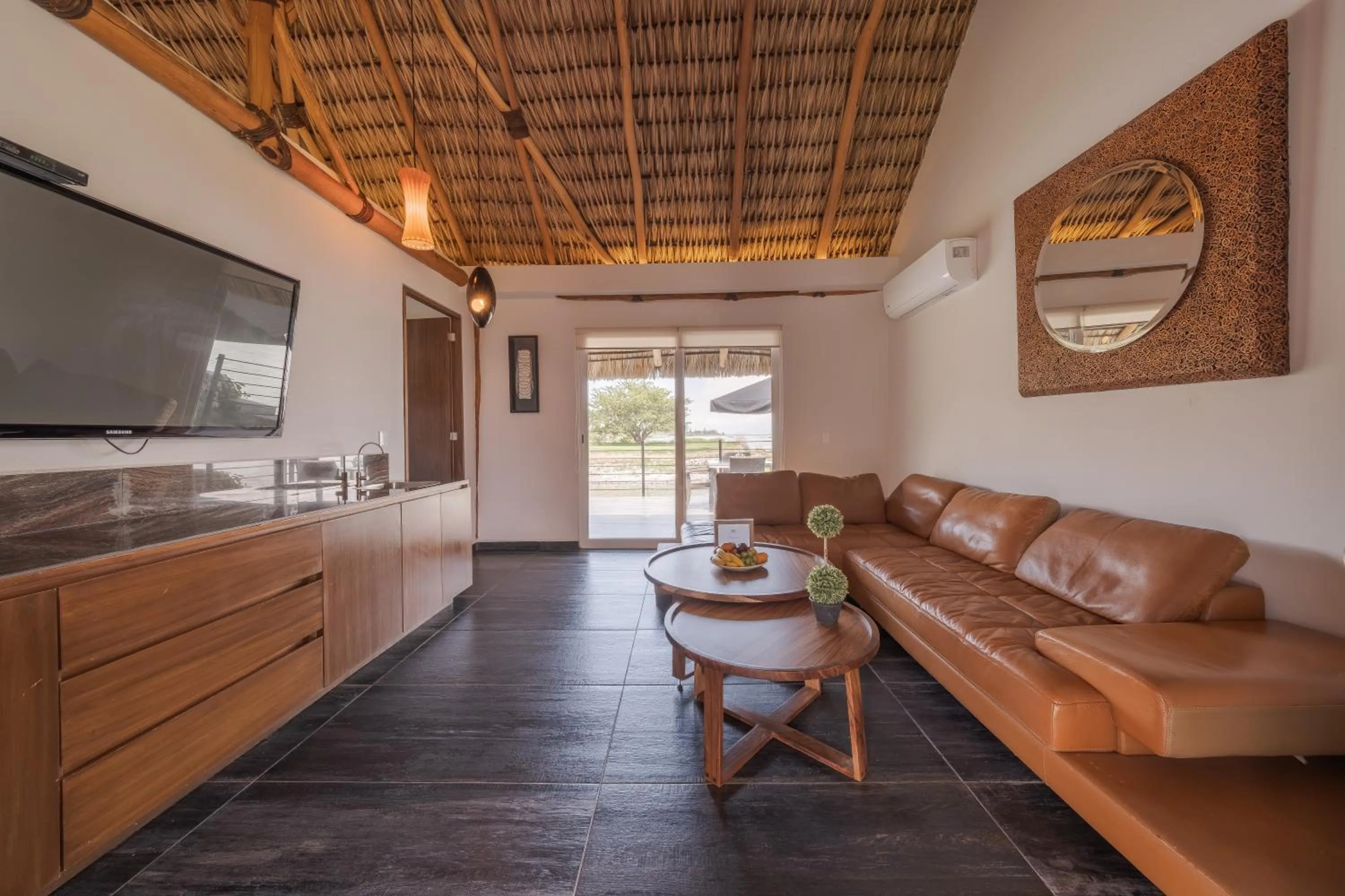 TV and multimedia in Nimue Marina Residence