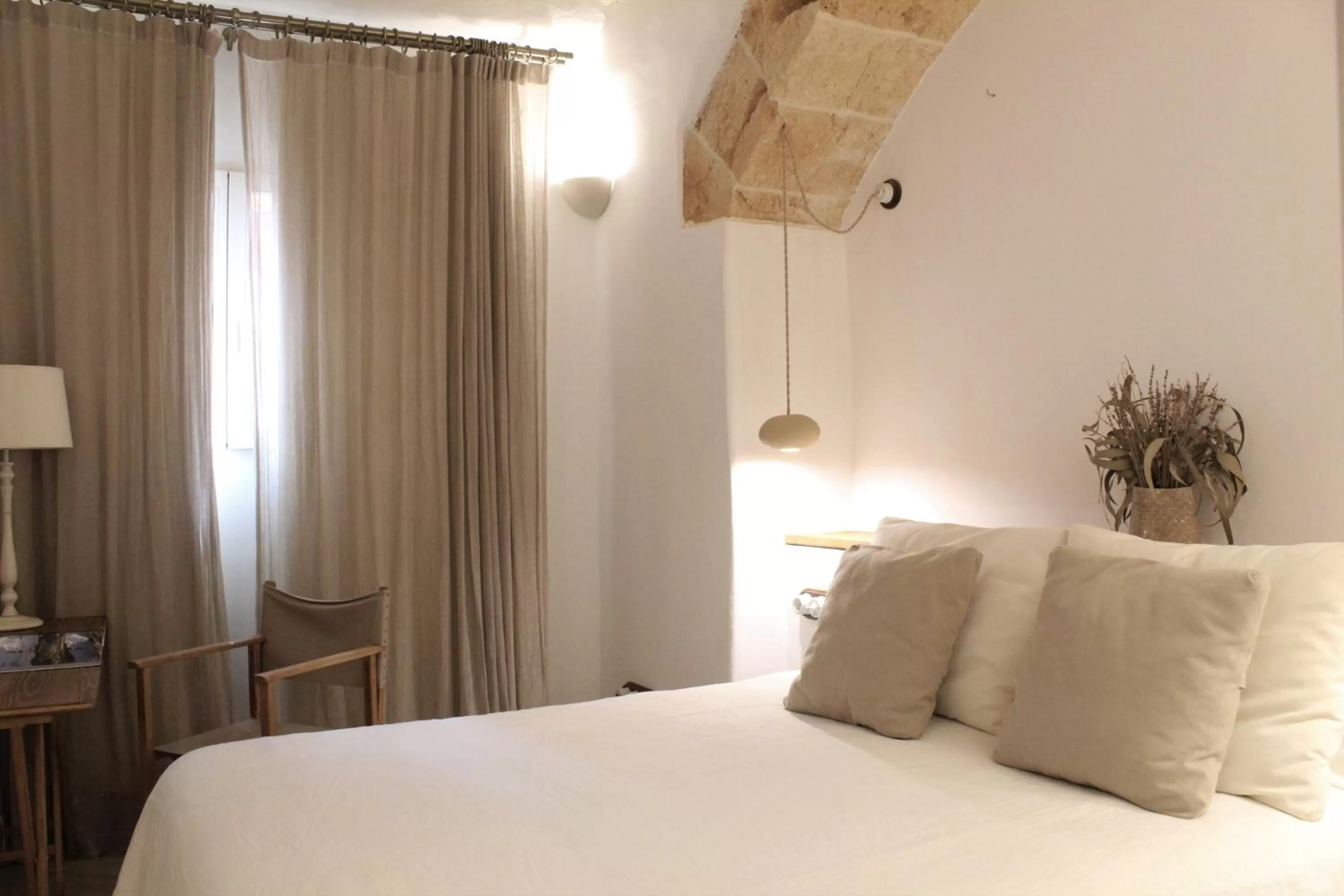 Photo of the whole room, Bed in Hotel Nou Sant Antoni