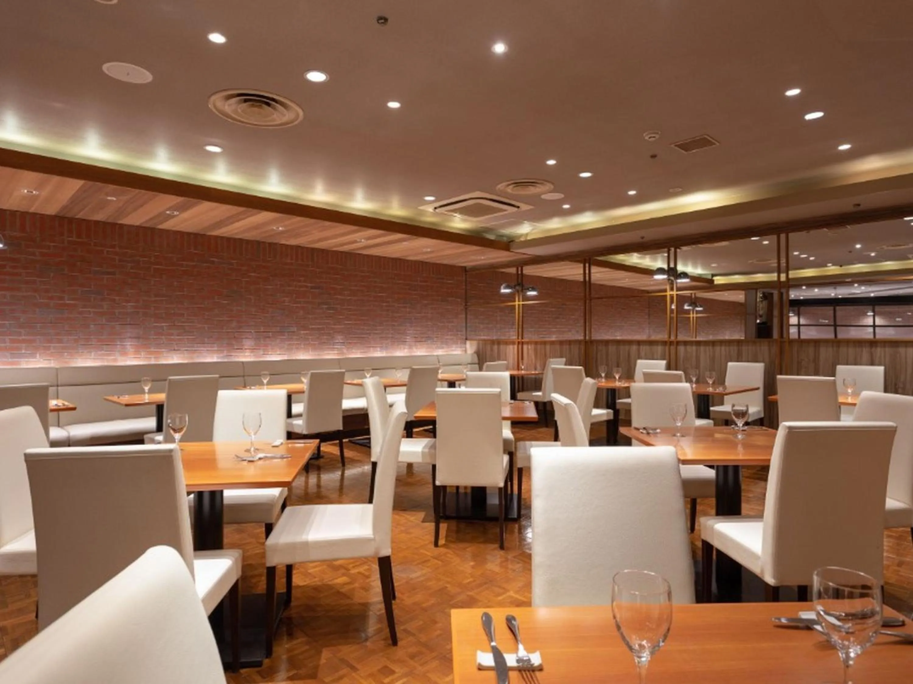 Restaurant/places to eat in Shibuya Tokyu REI Hotel