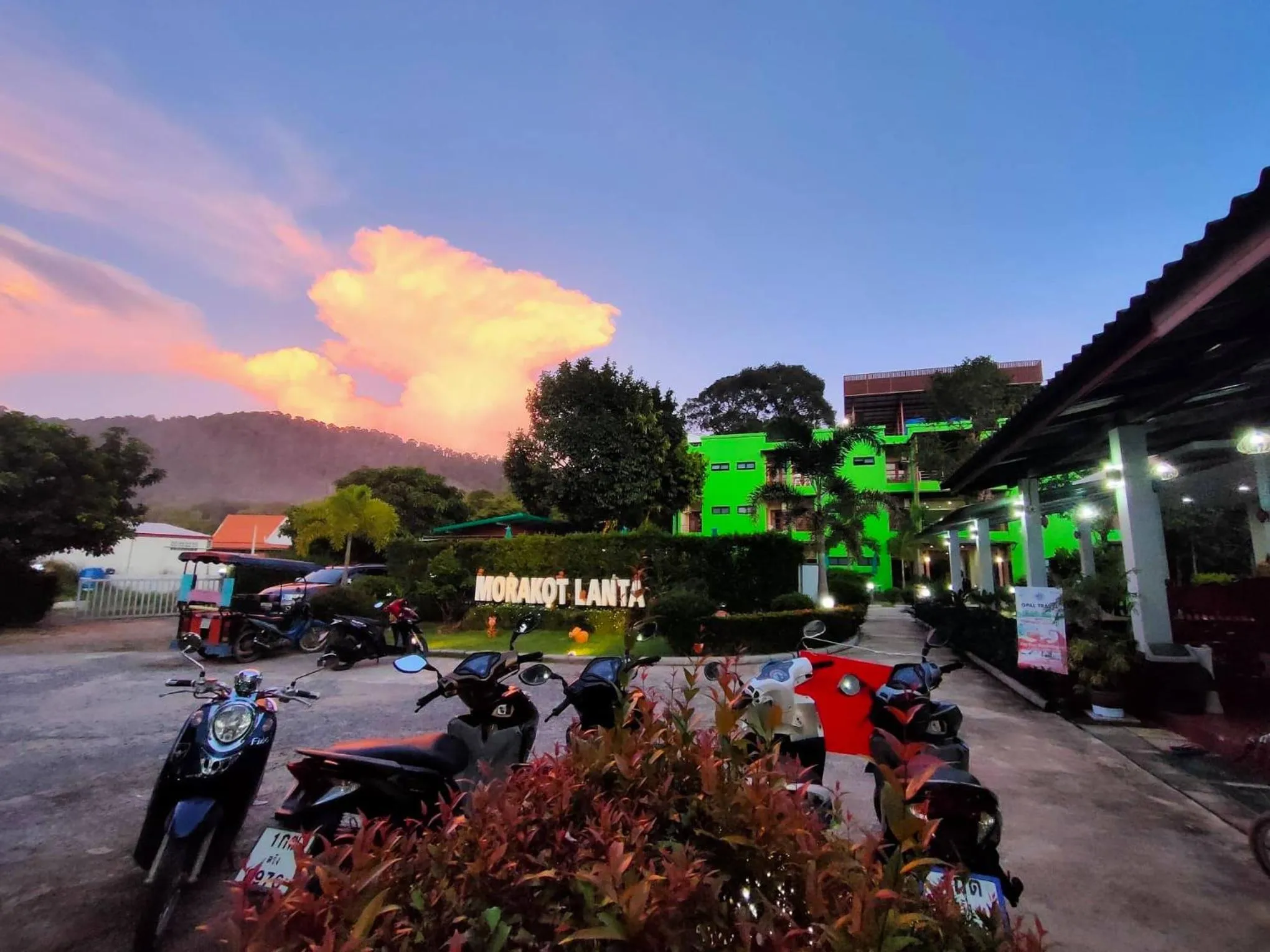 Morakot Lanta Resort