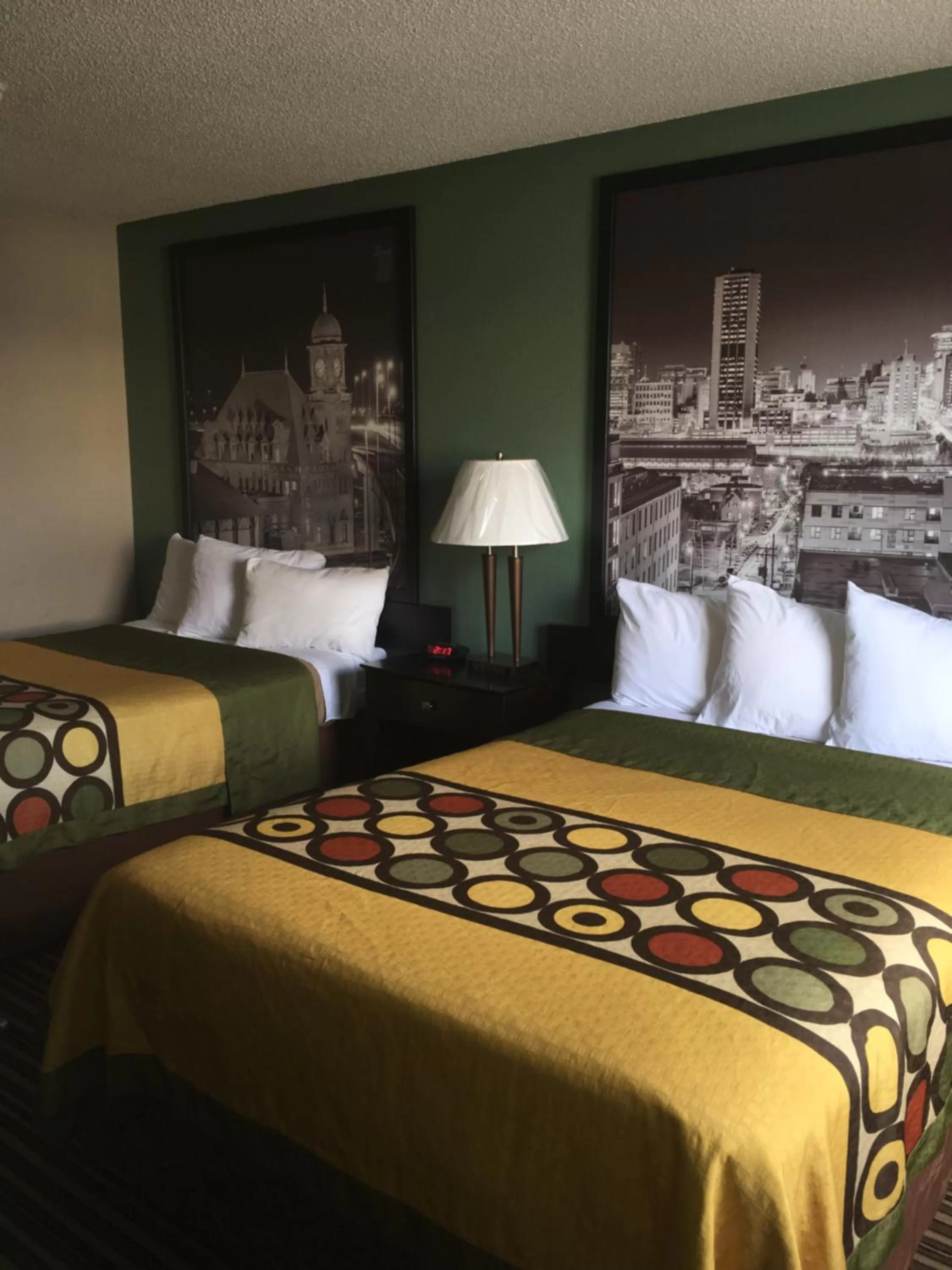 Bed in Super 8 by Wyndham Richmond Midlothian Turnpike