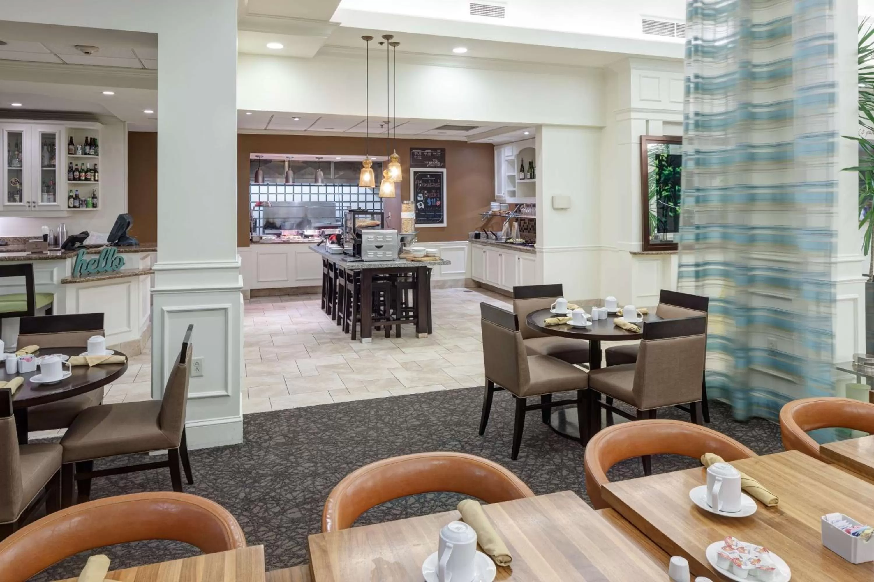 Restaurant/places to eat in Hilton Garden Inn Savannah Airport