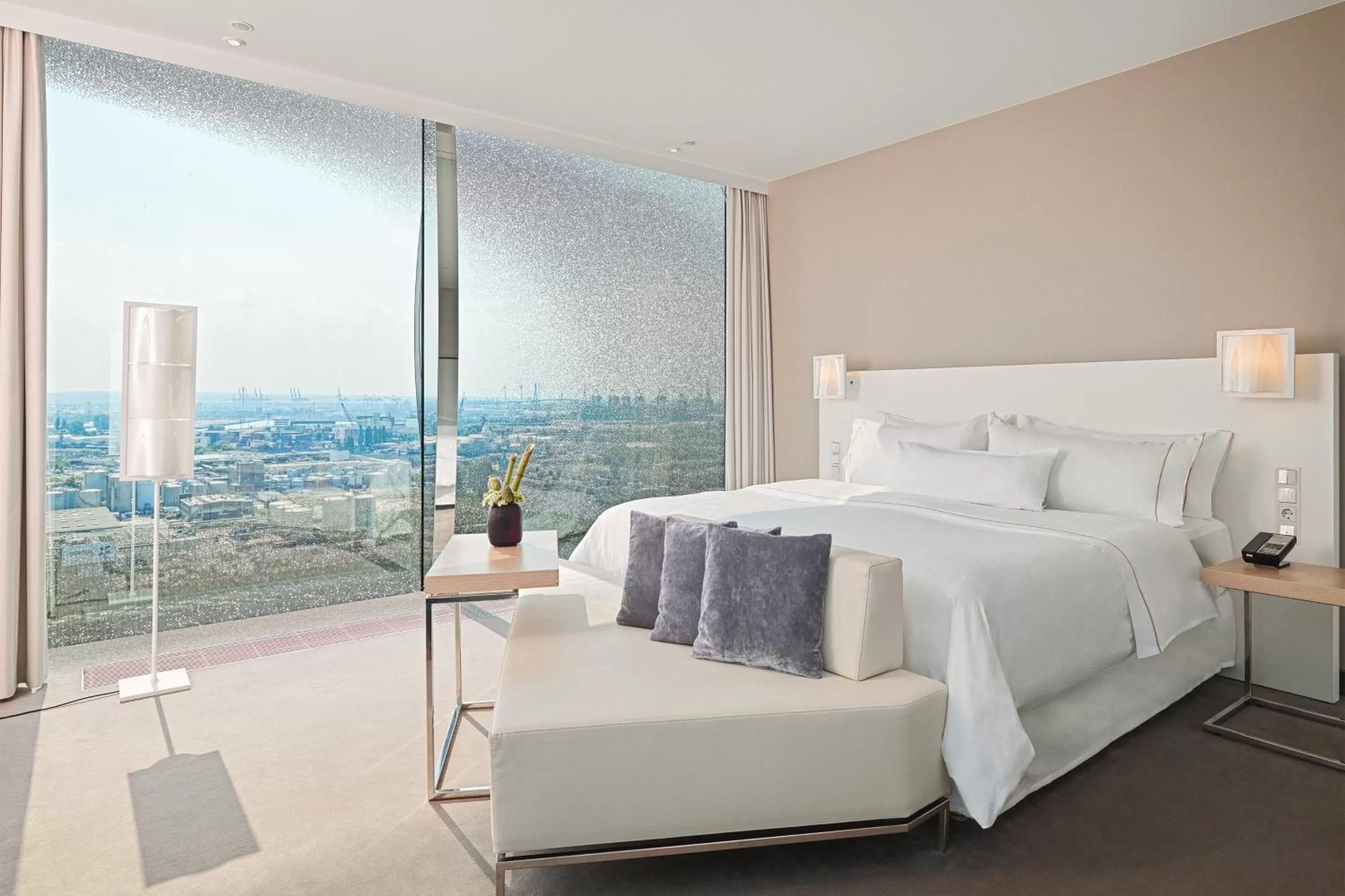 Photo of the whole room, Bed in The Westin Hamburg Elbphilharmonie