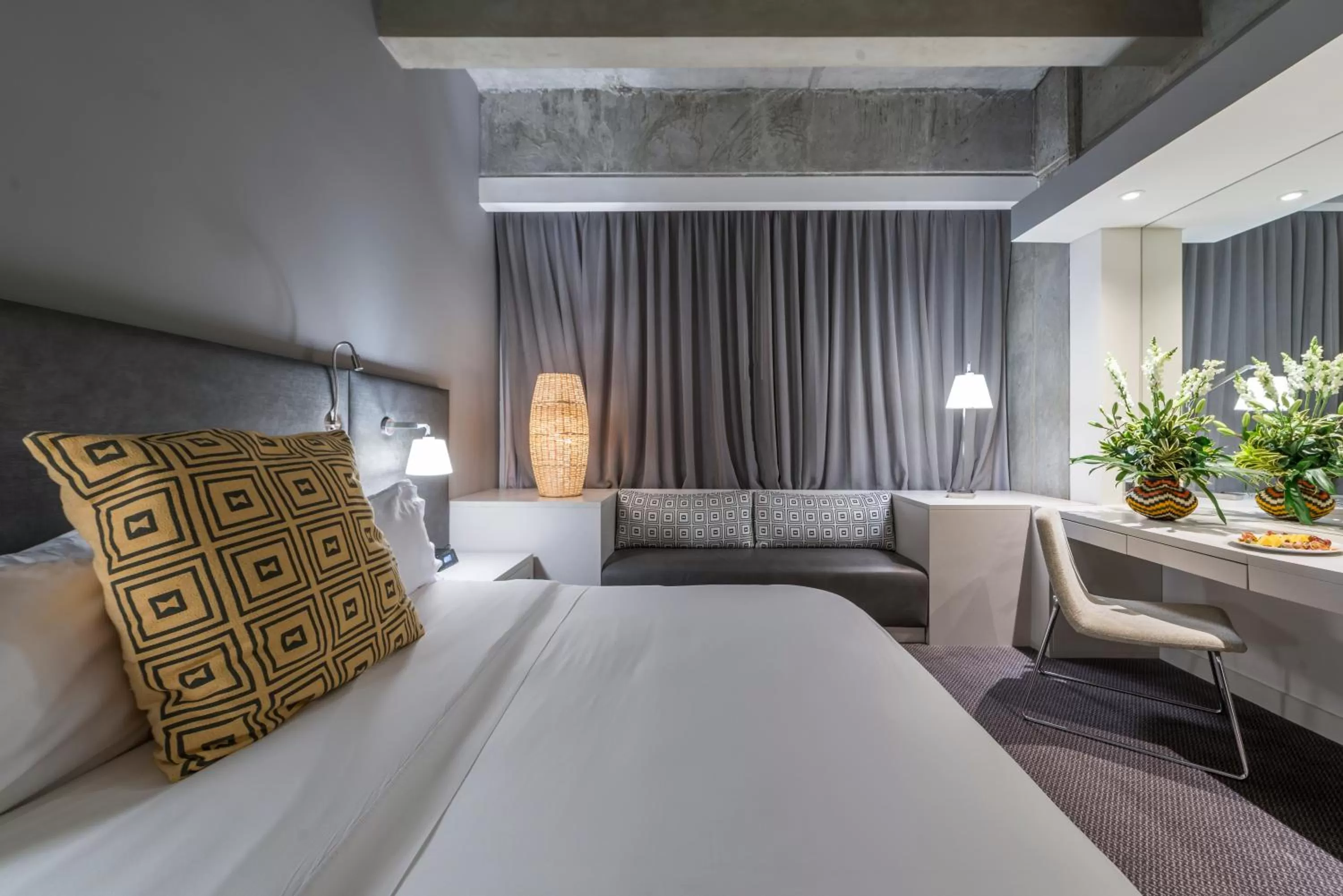 Photo of the whole room, Bed in Movich Buró 51