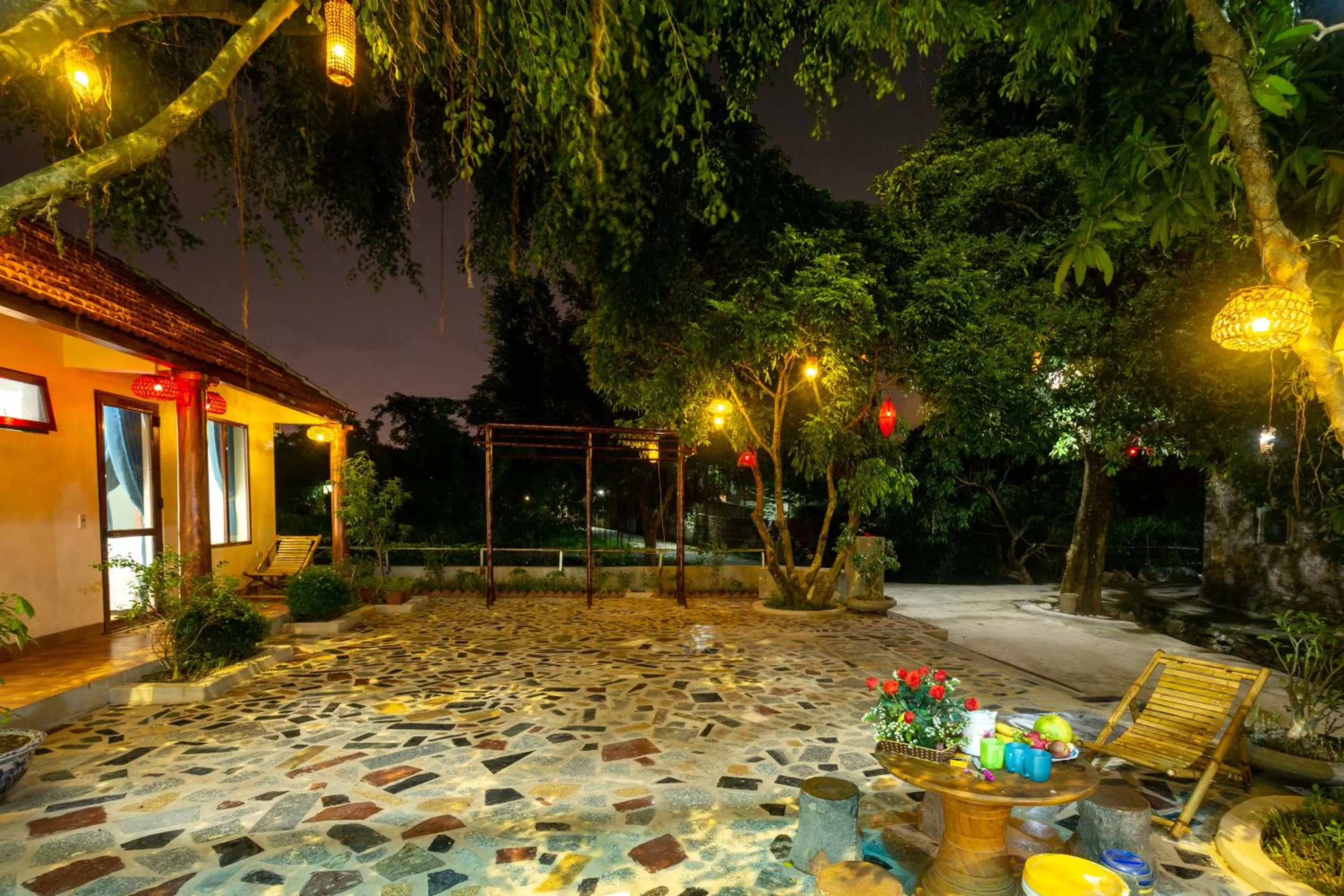 Hang Mua Central Homestay