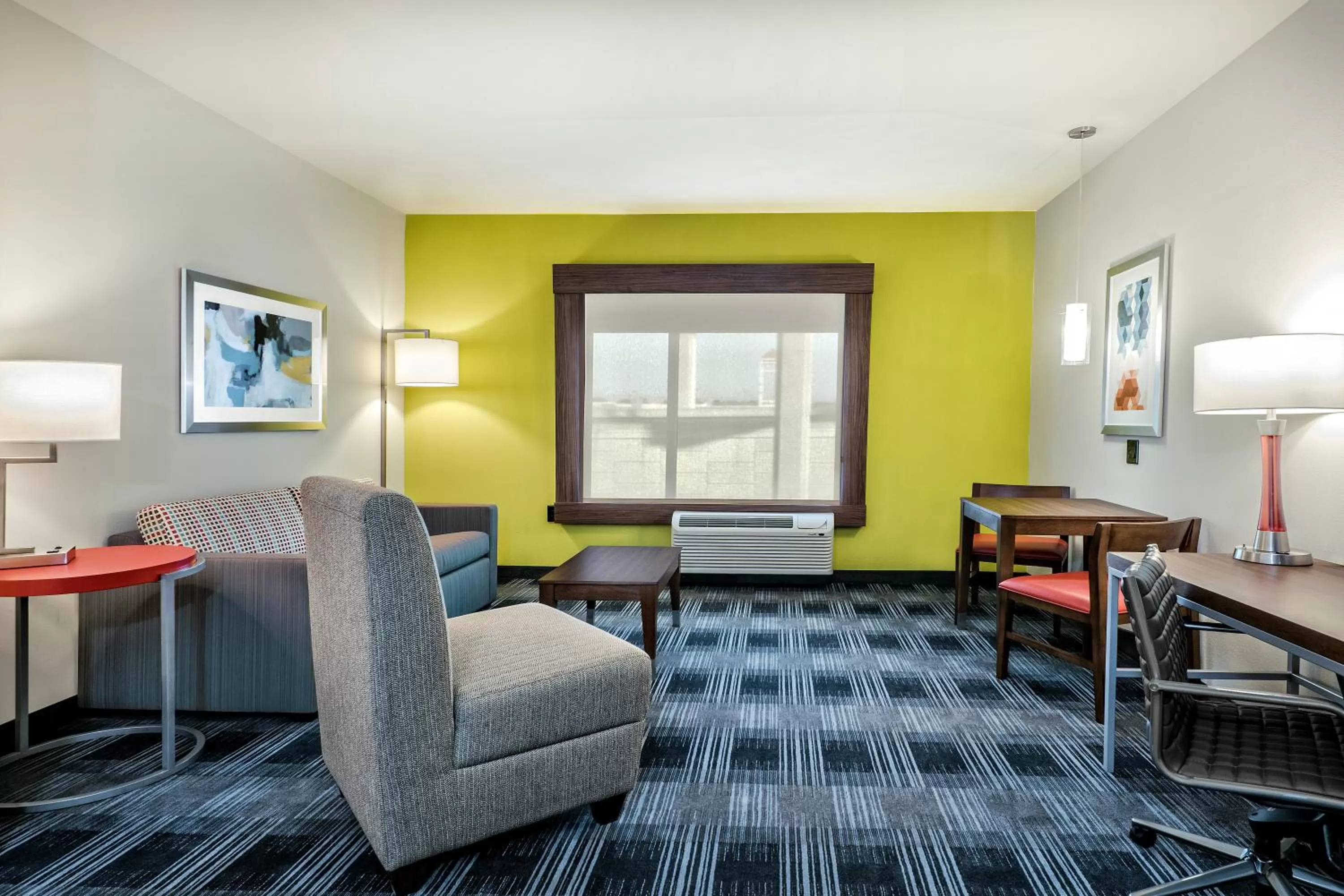 Photo of the whole room in Holiday Inn Express & Suites Round Rock - Austin N by IHG