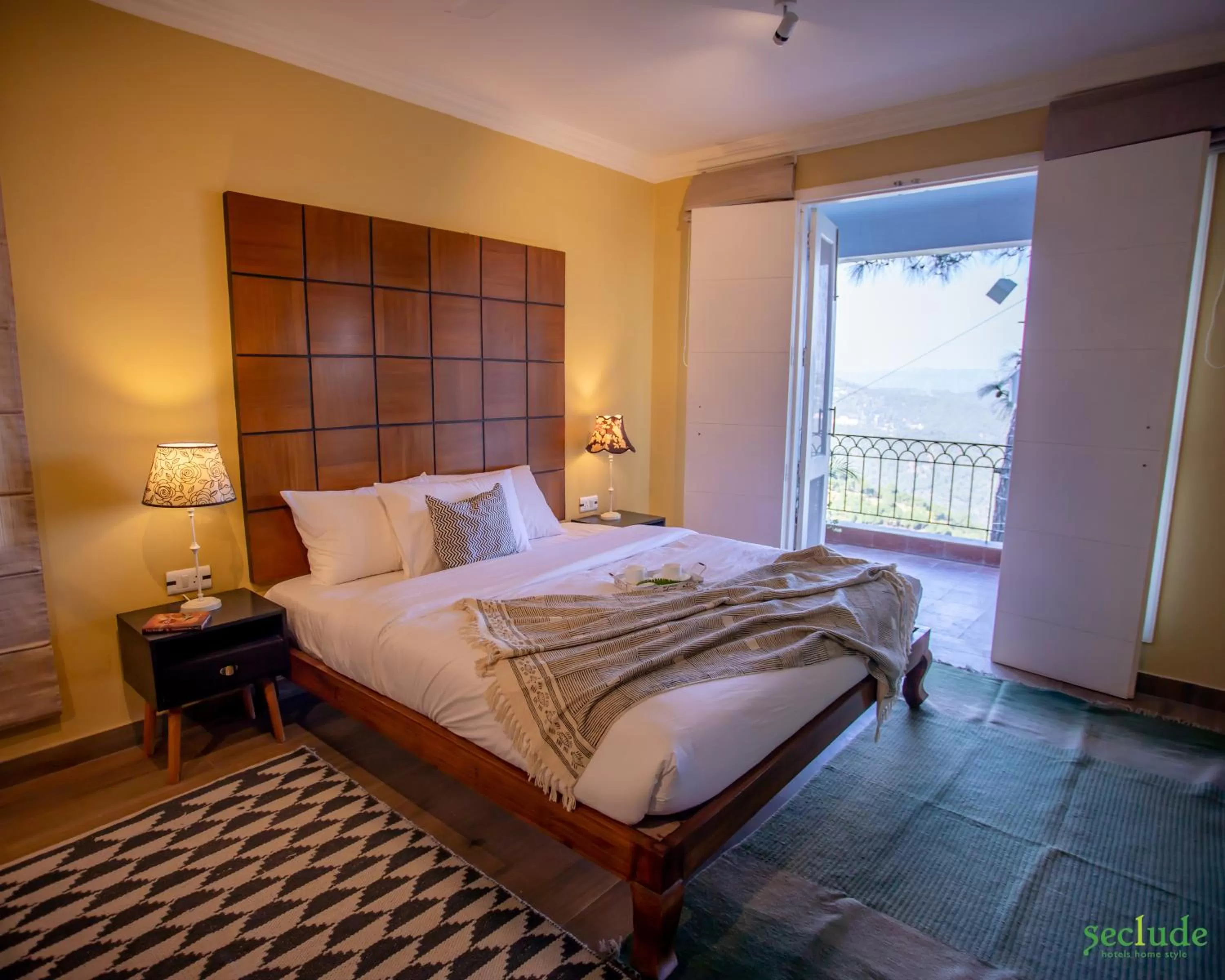 Photo of the whole room, Bed in Seclude Kasauli, Himachal Pradesh