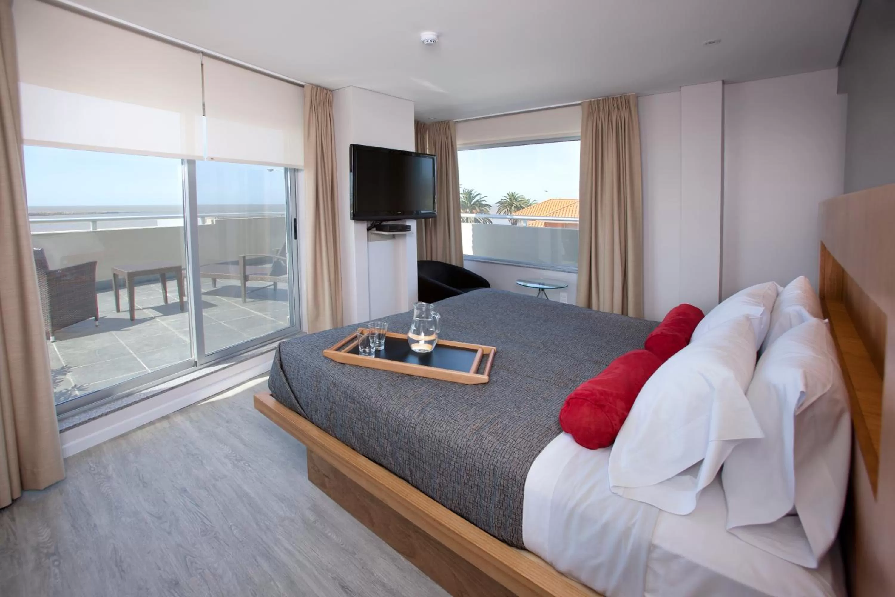 Bed in Regency Rambla Design Apart Hotel