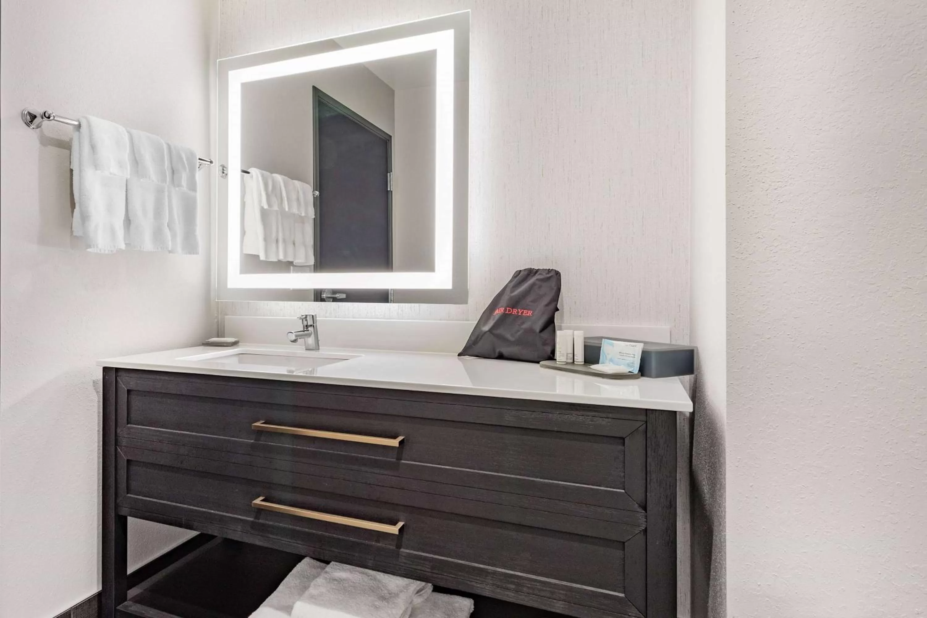 TV and multimedia in LaQuinta Suites by Wyndham South Bend Notre Dame Area