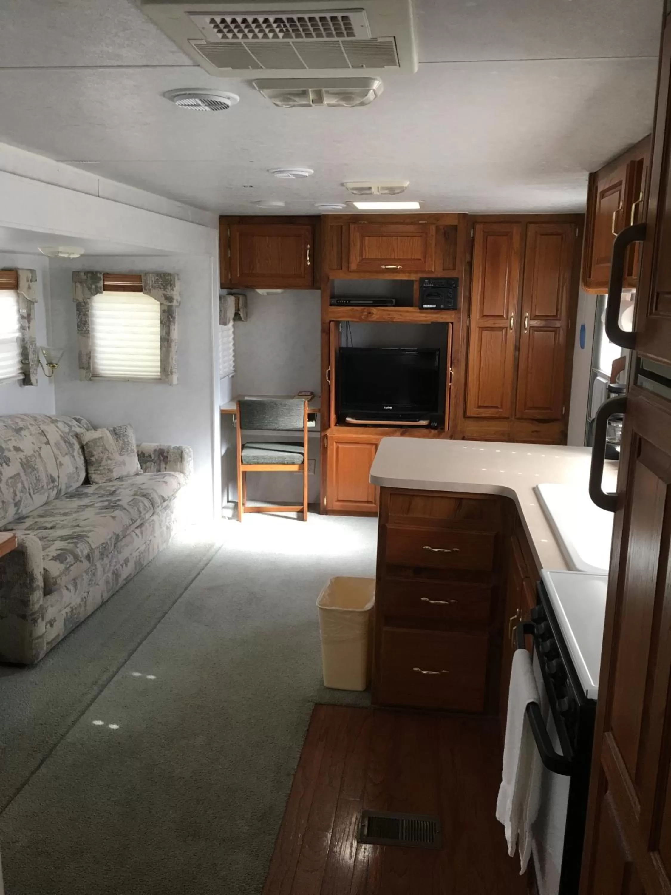 Kitchen or kitchenette in The Canyon Motel & RV Park