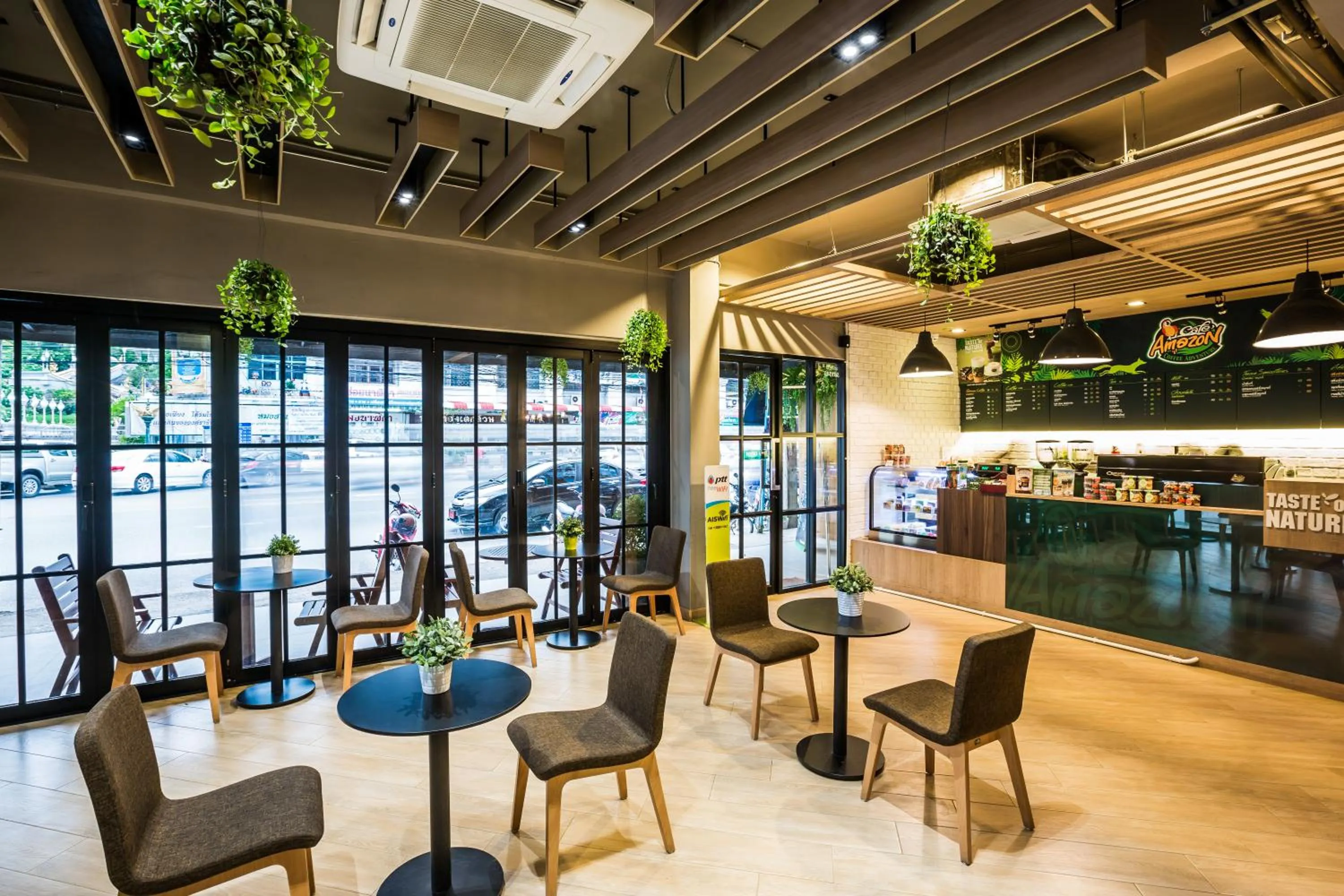 Coffee/tea facilities in Snoozz Hotel Krabi