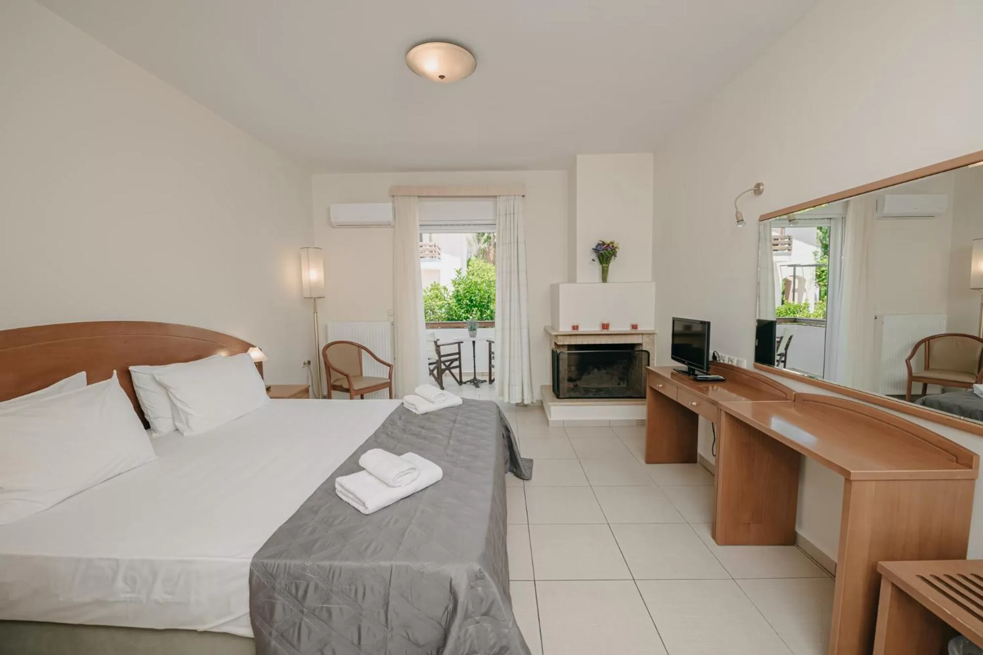 Bed in Corinthian Village