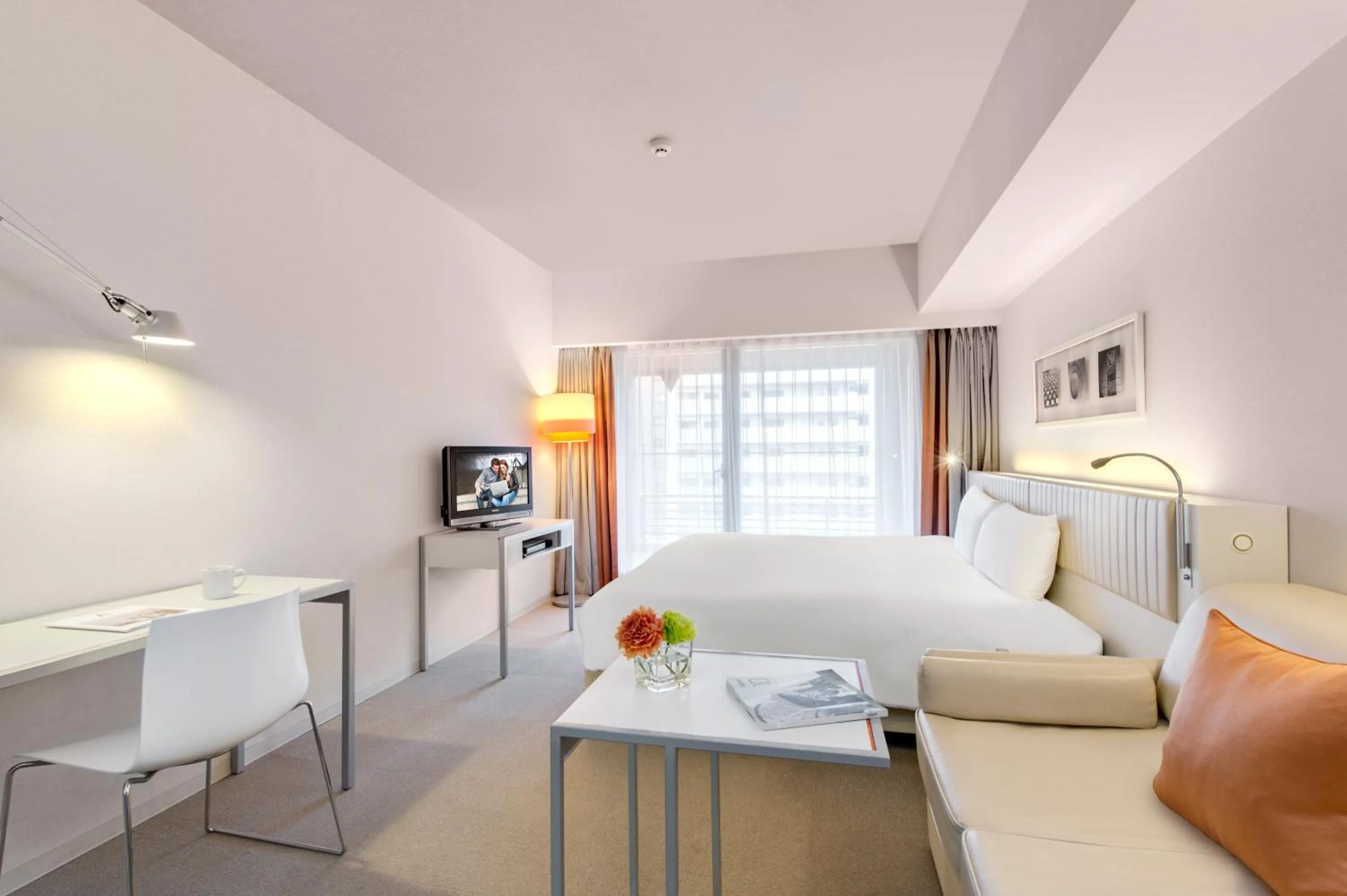 Seating area in Citadines Kyoto Karasuma-Gojo