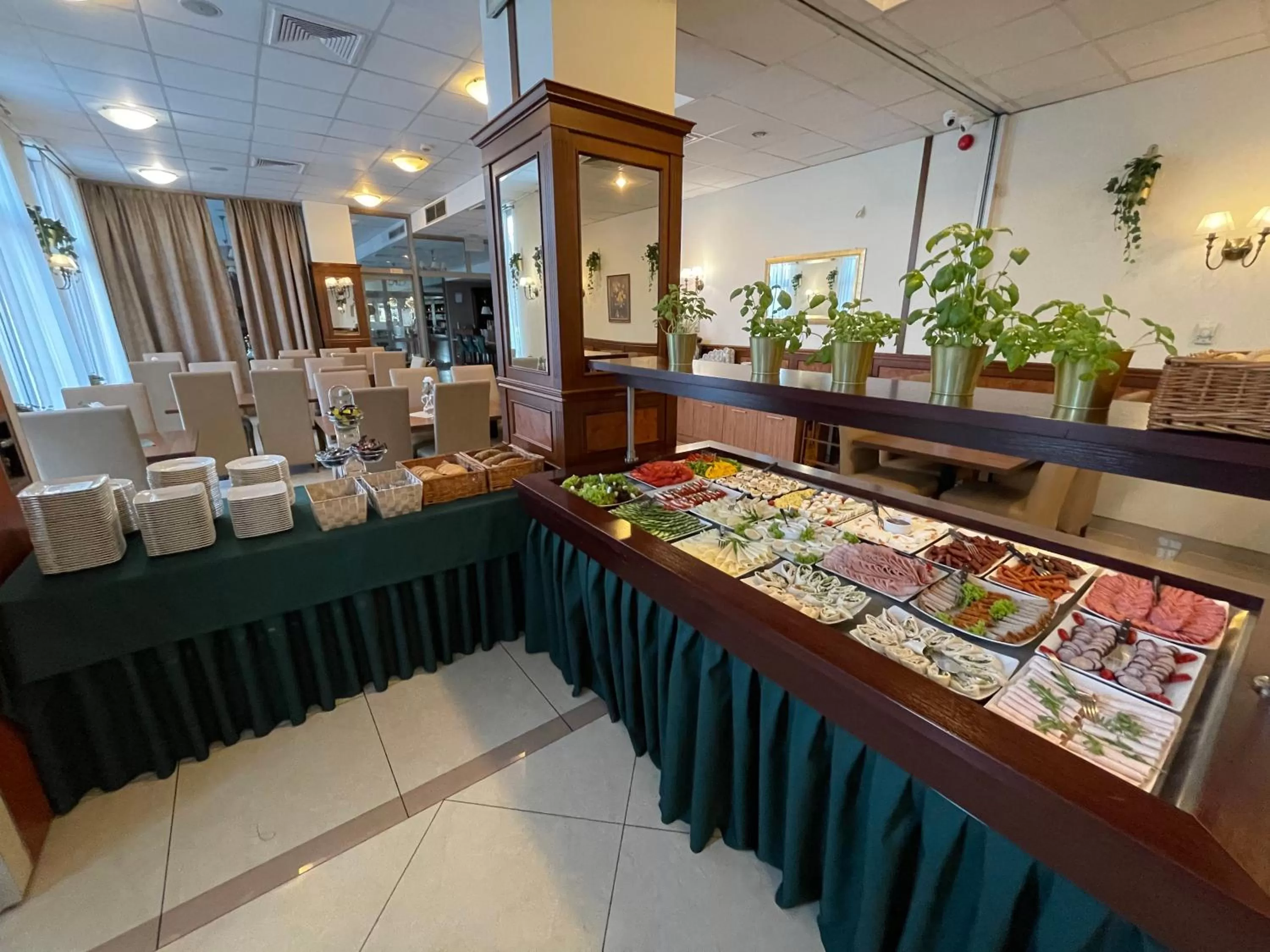 Buffet breakfast in Hotel Great Polonia Conrad Kraków