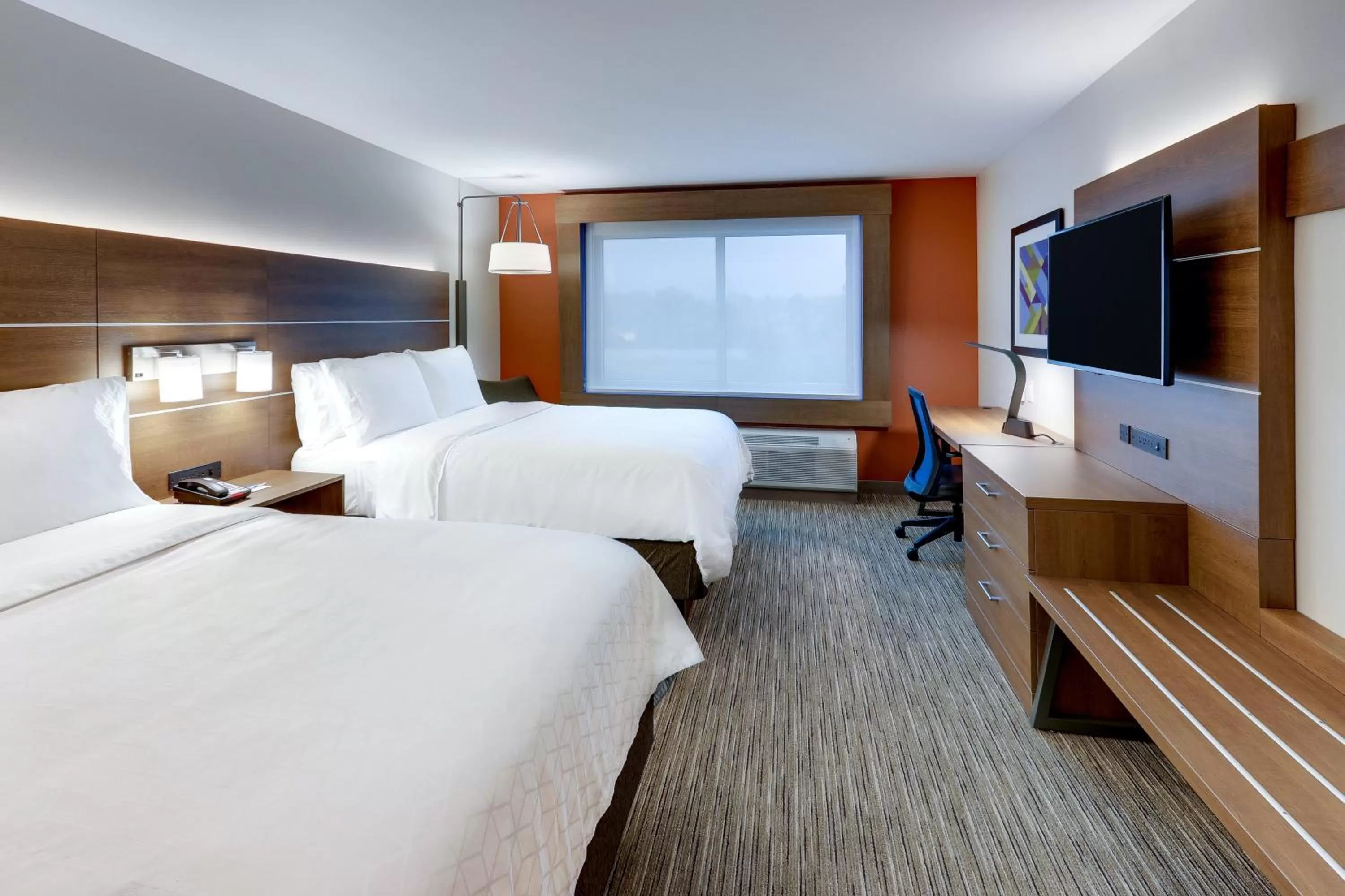 Photo of the whole room, Bed in Holiday Inn Express & Suites - Middletown - Goshen by IHG