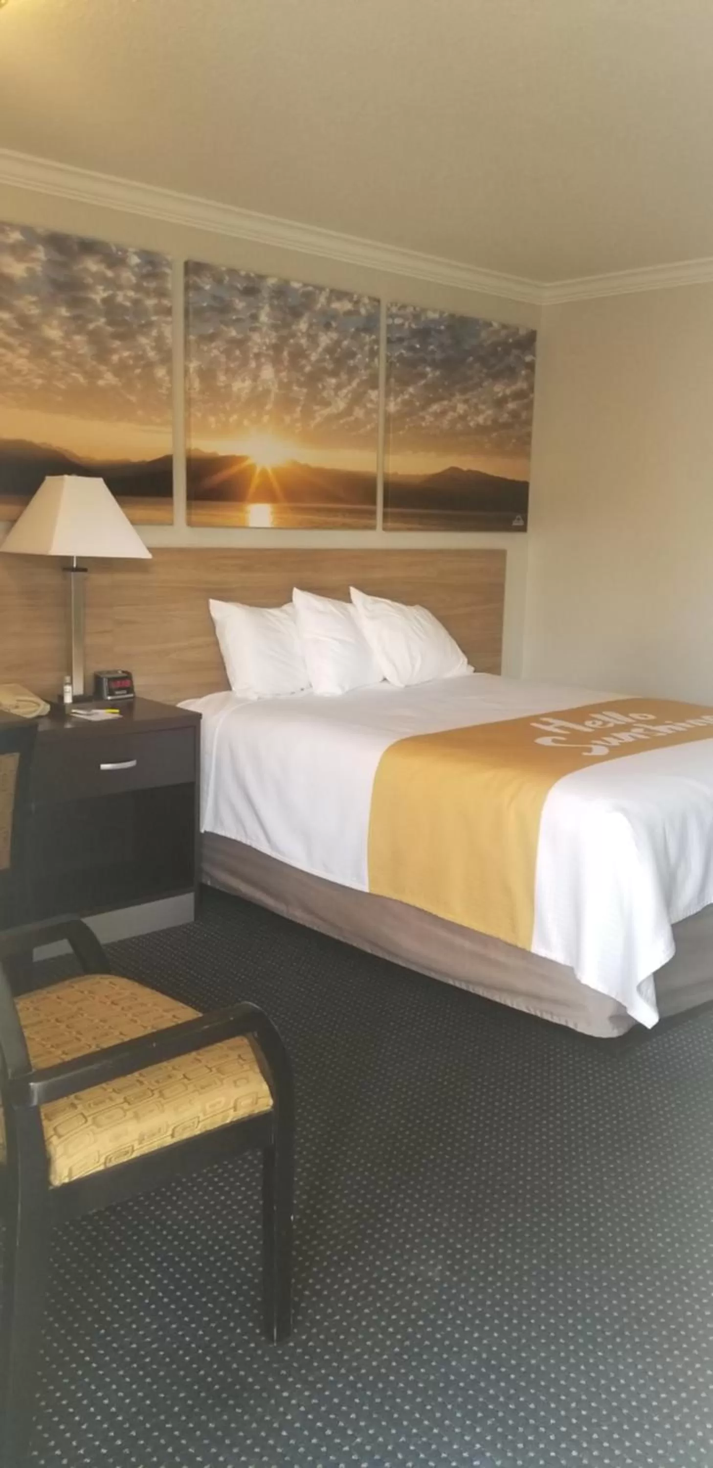 Bed in Days Inn by Wyndham Winnemucca