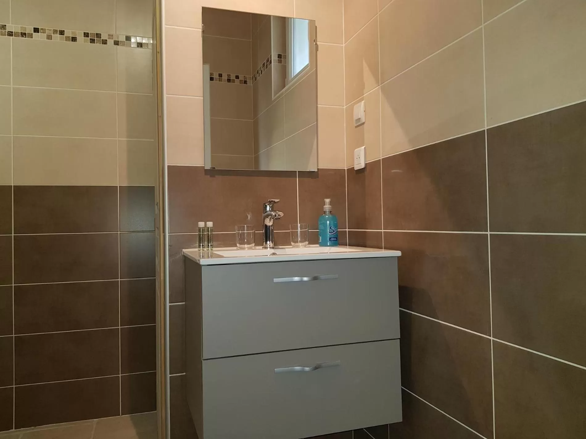 Bathroom in Domaine de Pelouaille - chambre d'hôtes