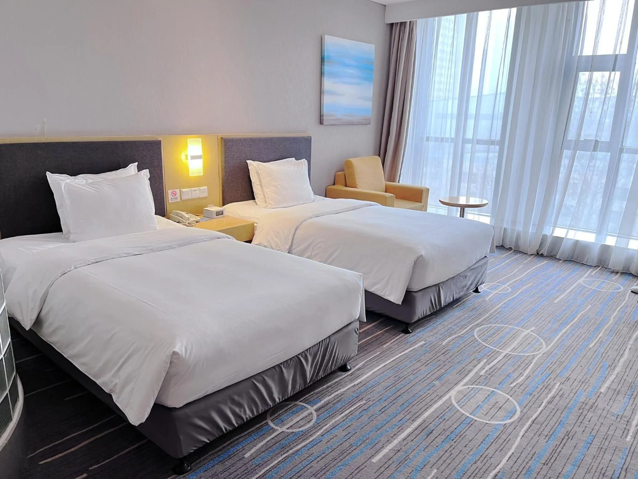 Photo of the whole room, Bed in Holiday Inn Express Shijiazhuang Heping by IHG