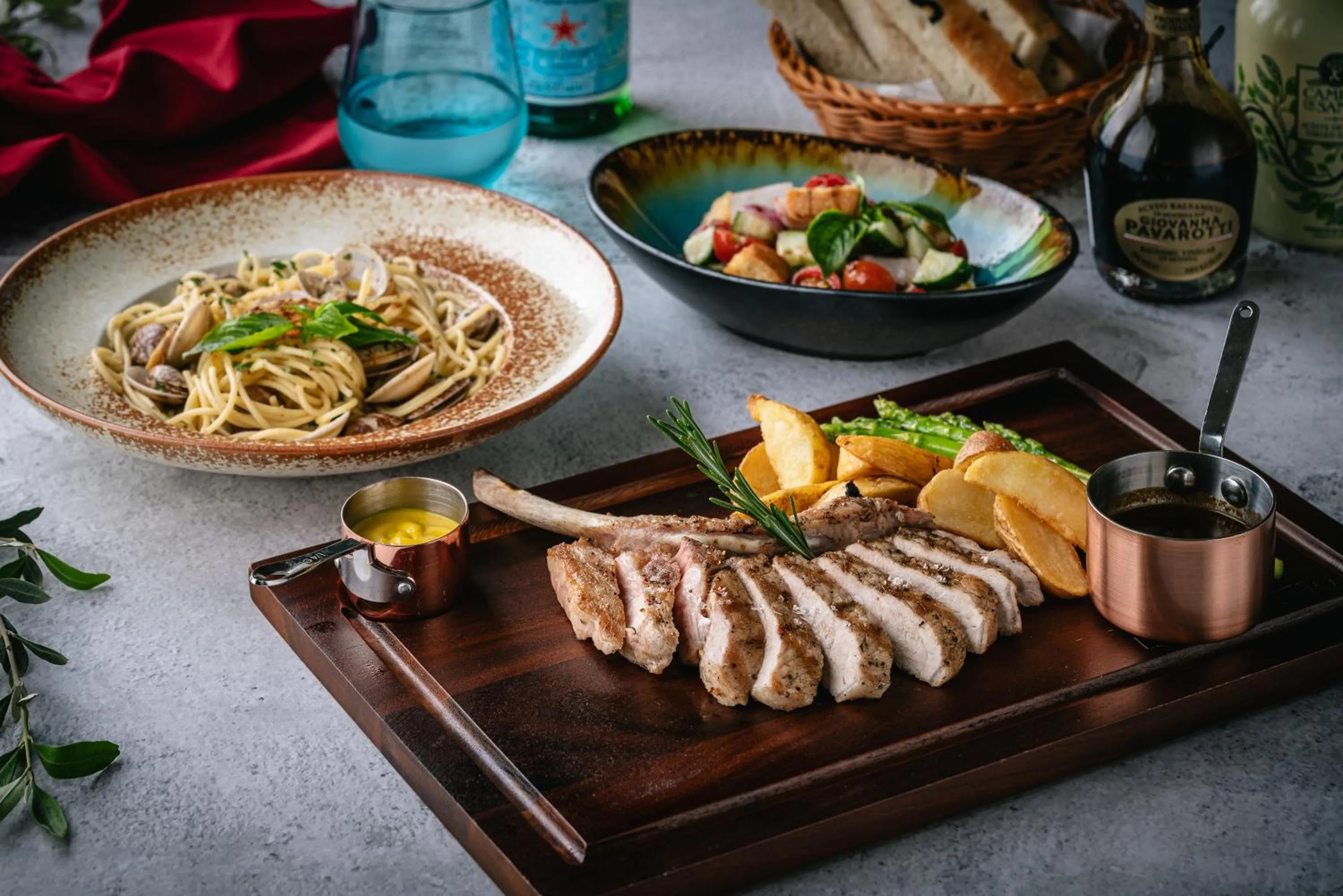 Restaurant/places to eat in MUU Bangkok, Small Luxury Hotels of the World