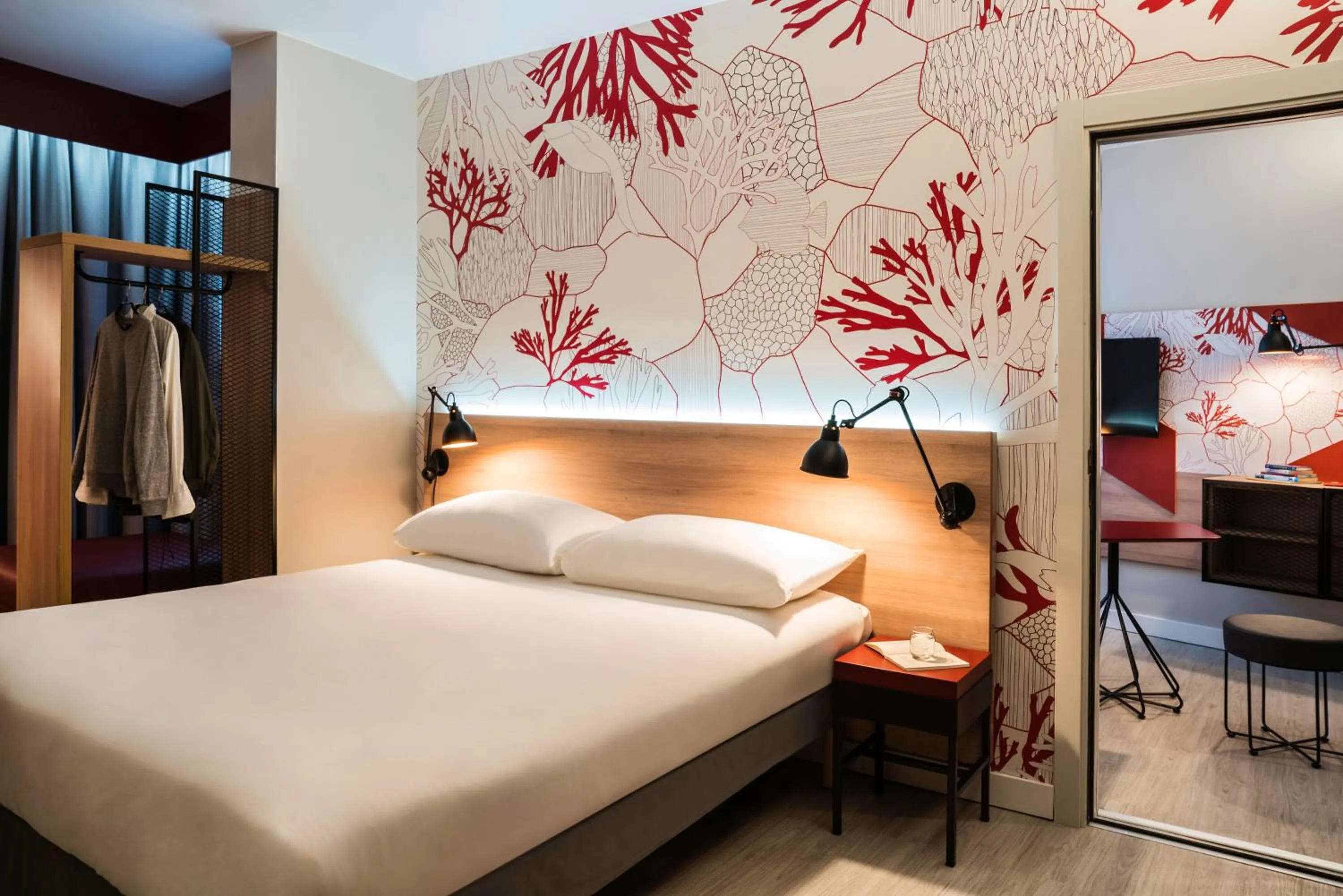 Photo of the whole room, Bed in ibis Styles Barcelona City Bogatell