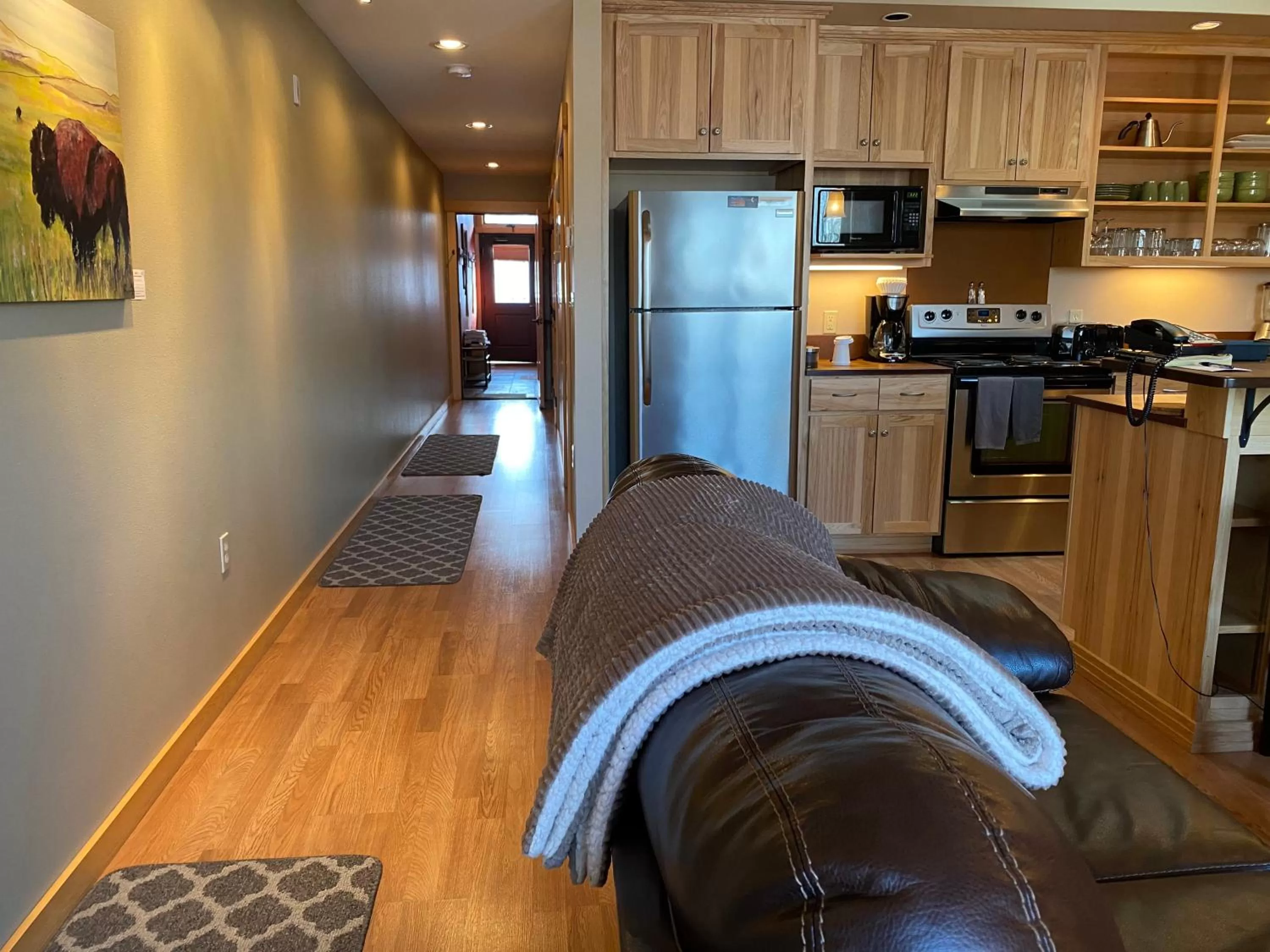 Kitchen or kitchenette in Twisp River Suites