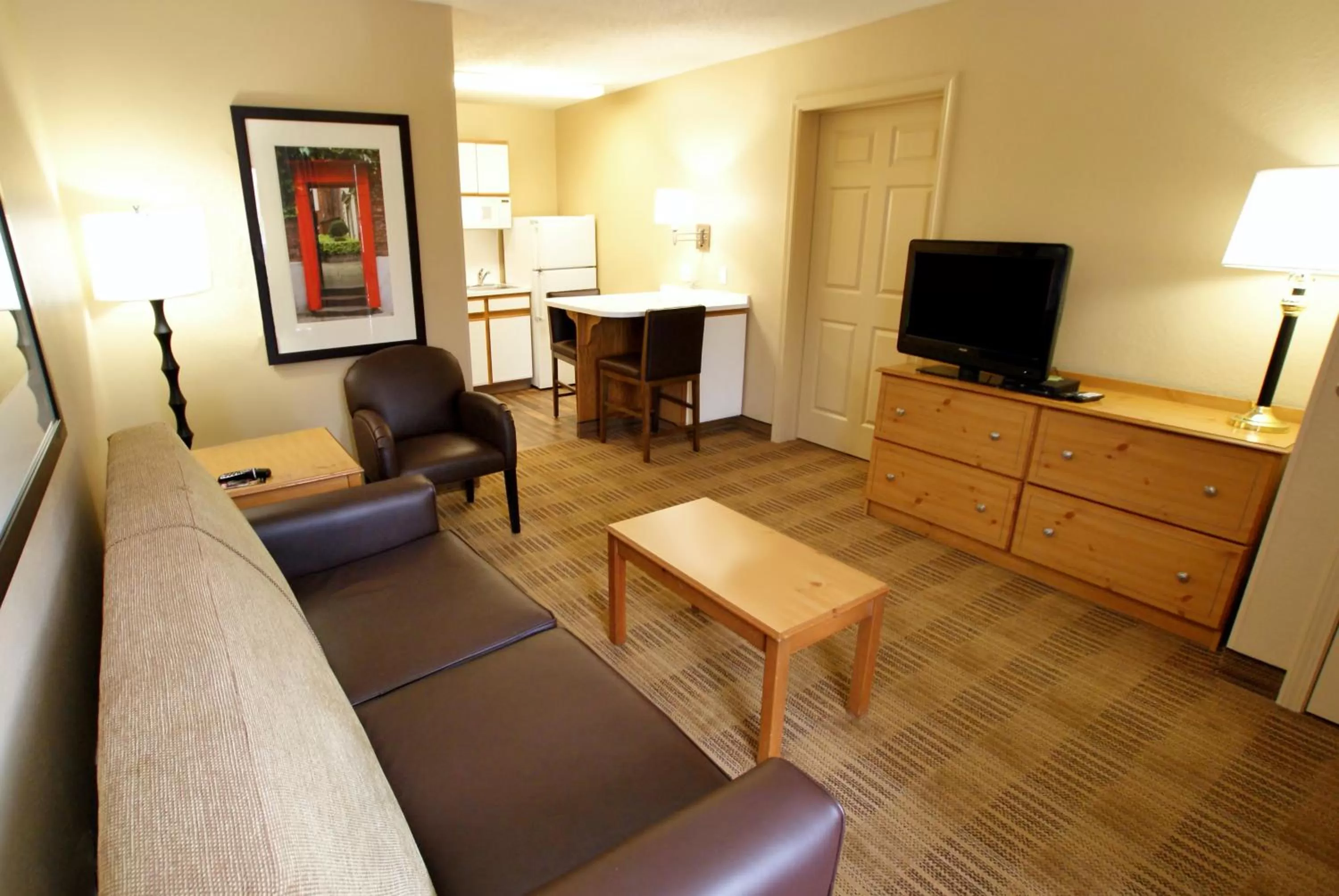 Kitchen or kitchenette in Extended Stay America Suites - Denver - Tech Center South - Inverness
