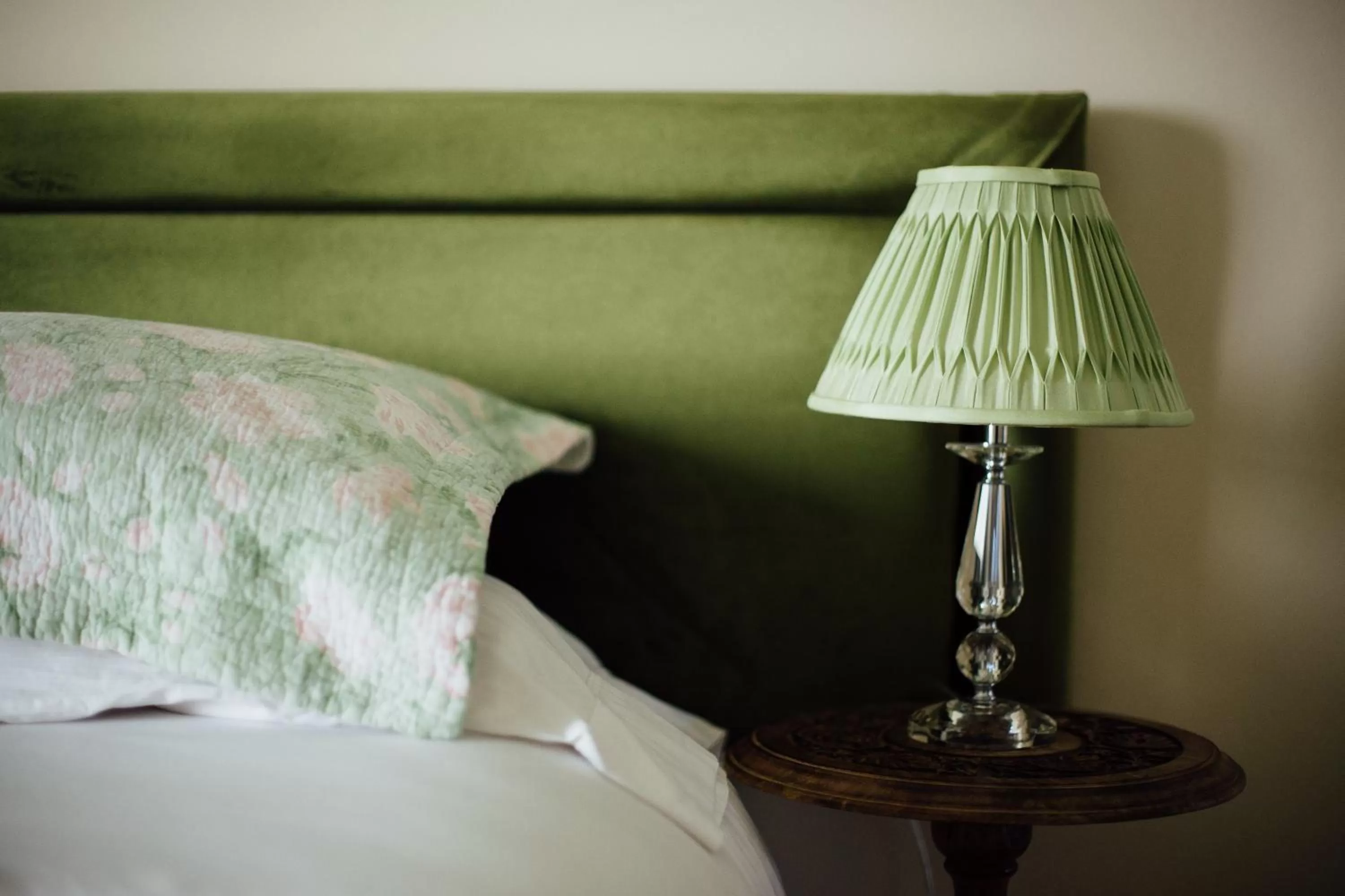 Bedroom, Bed in Tom Blake House