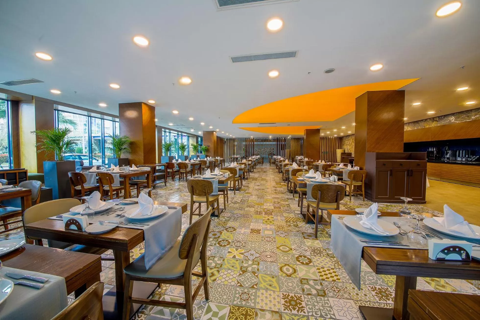 Restaurant/places to eat in Ramada Plaza by Wyndham Samsun