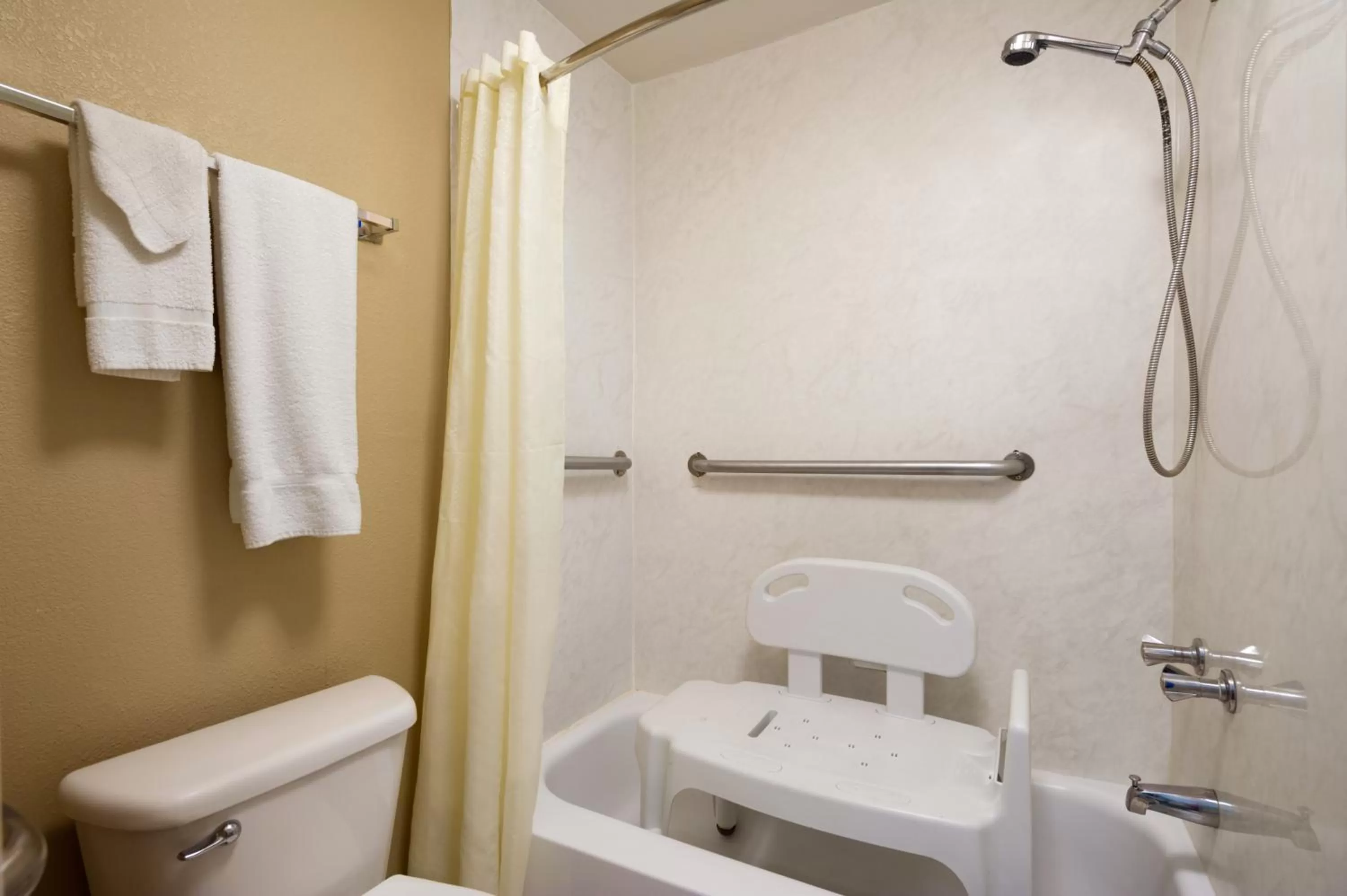 Bathroom in Super 8 by Wyndham Crestview