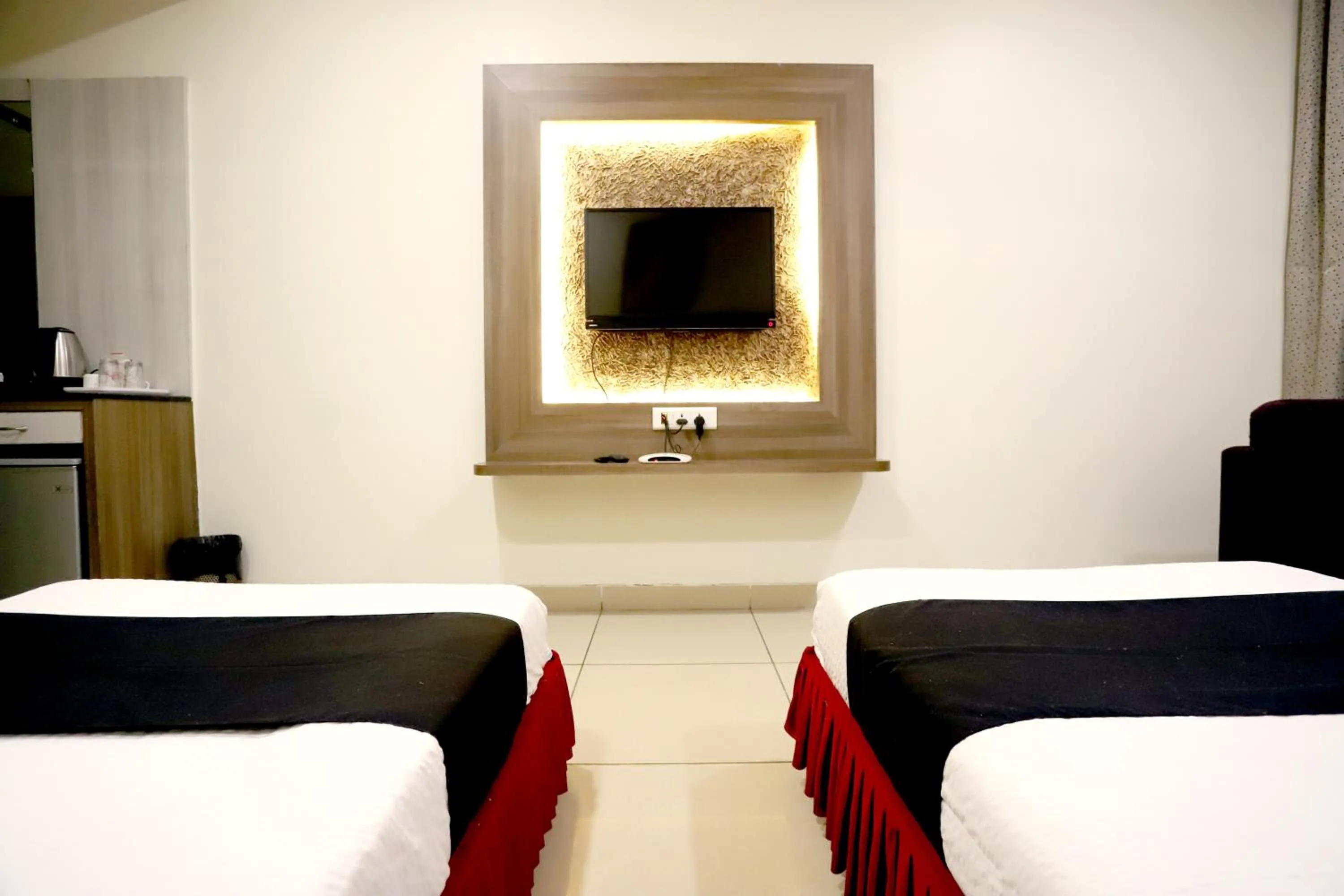 Bedroom, Bed in HOTEL BLUE PEARL