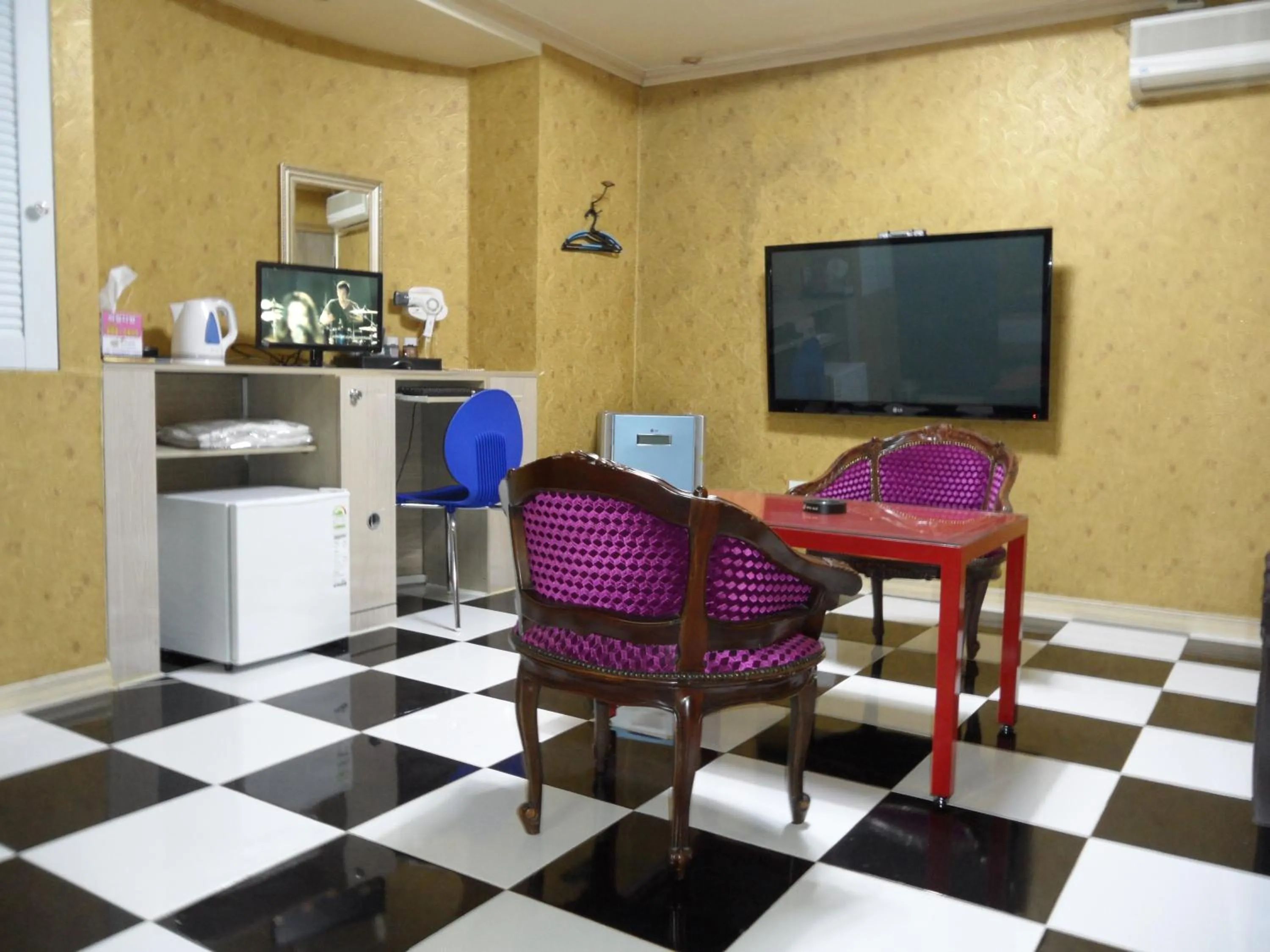 TV and multimedia in Songdo Blue Hotel