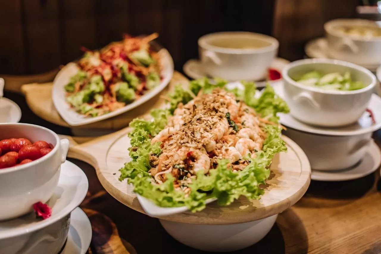 Breakfast in Rocks Beach Boutique