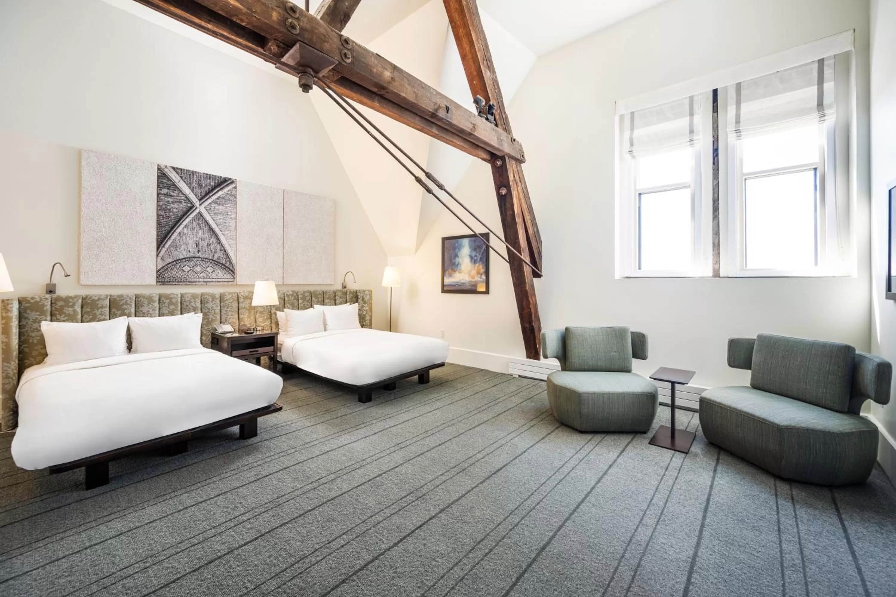 Bed in The Richardson Hotel