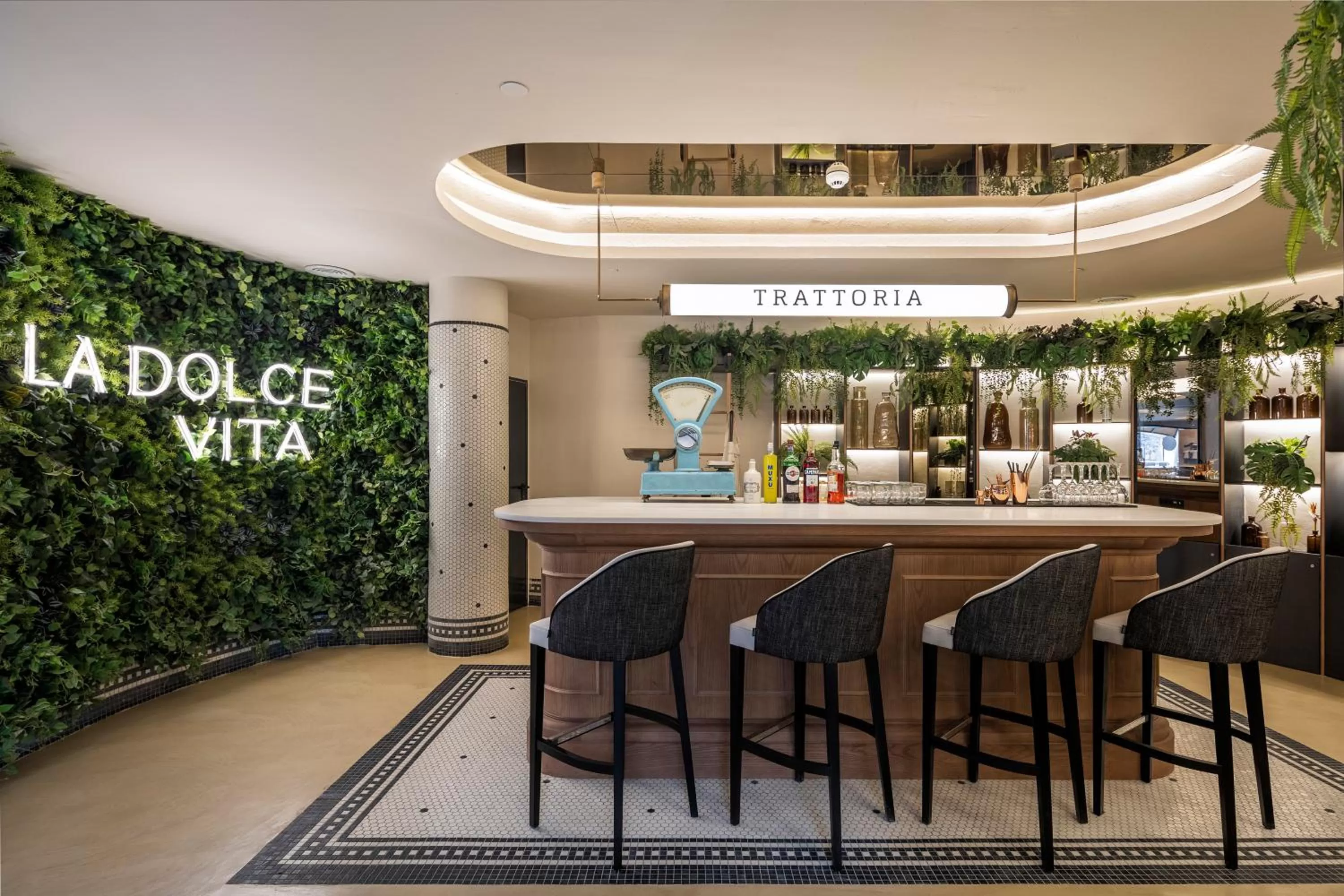 Restaurant/places to eat in Barceló Tenerife