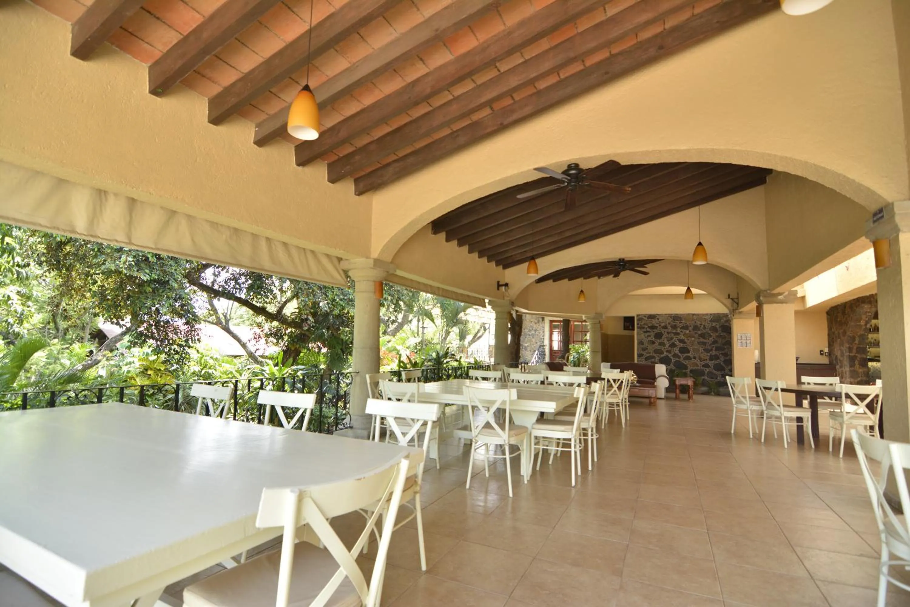 Restaurant/places to eat in Hotel Coral Cuernavaca