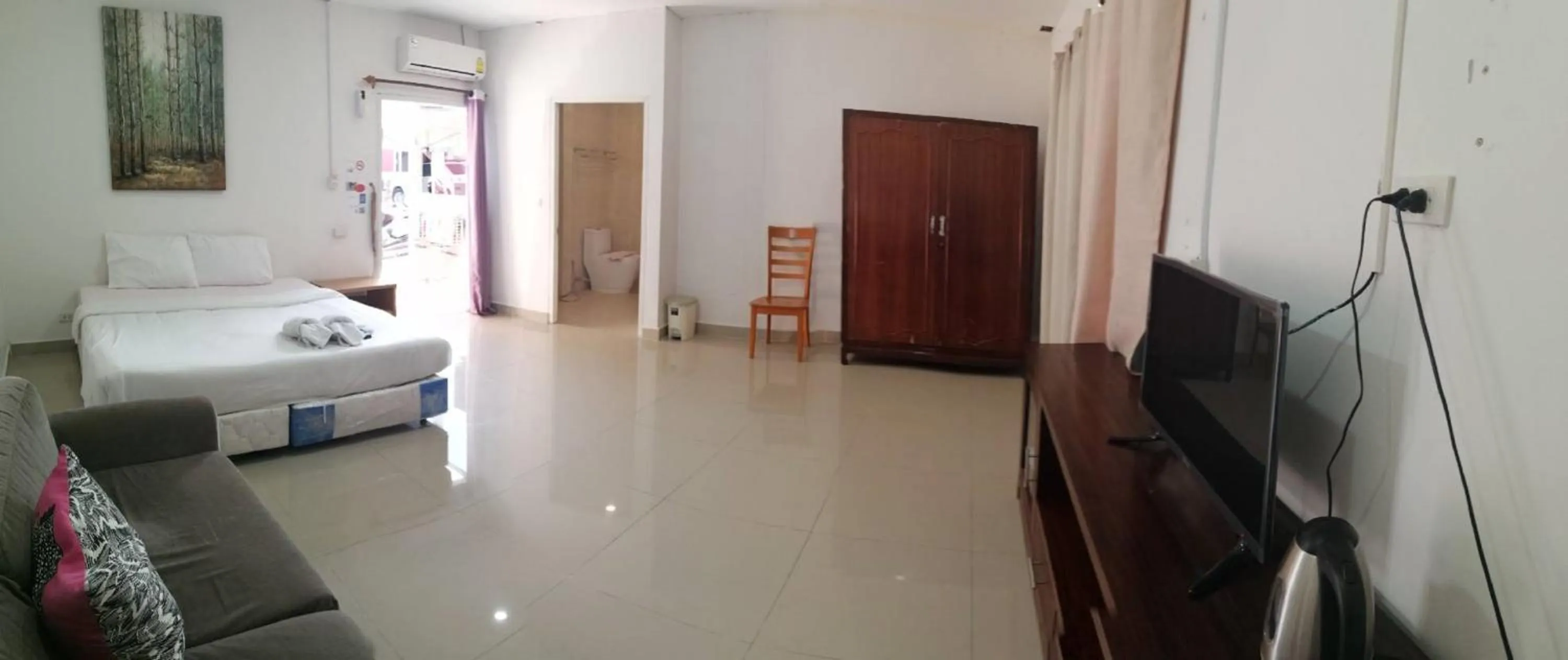 Bedroom, Bed in Baan Kaew Ruen Kwan