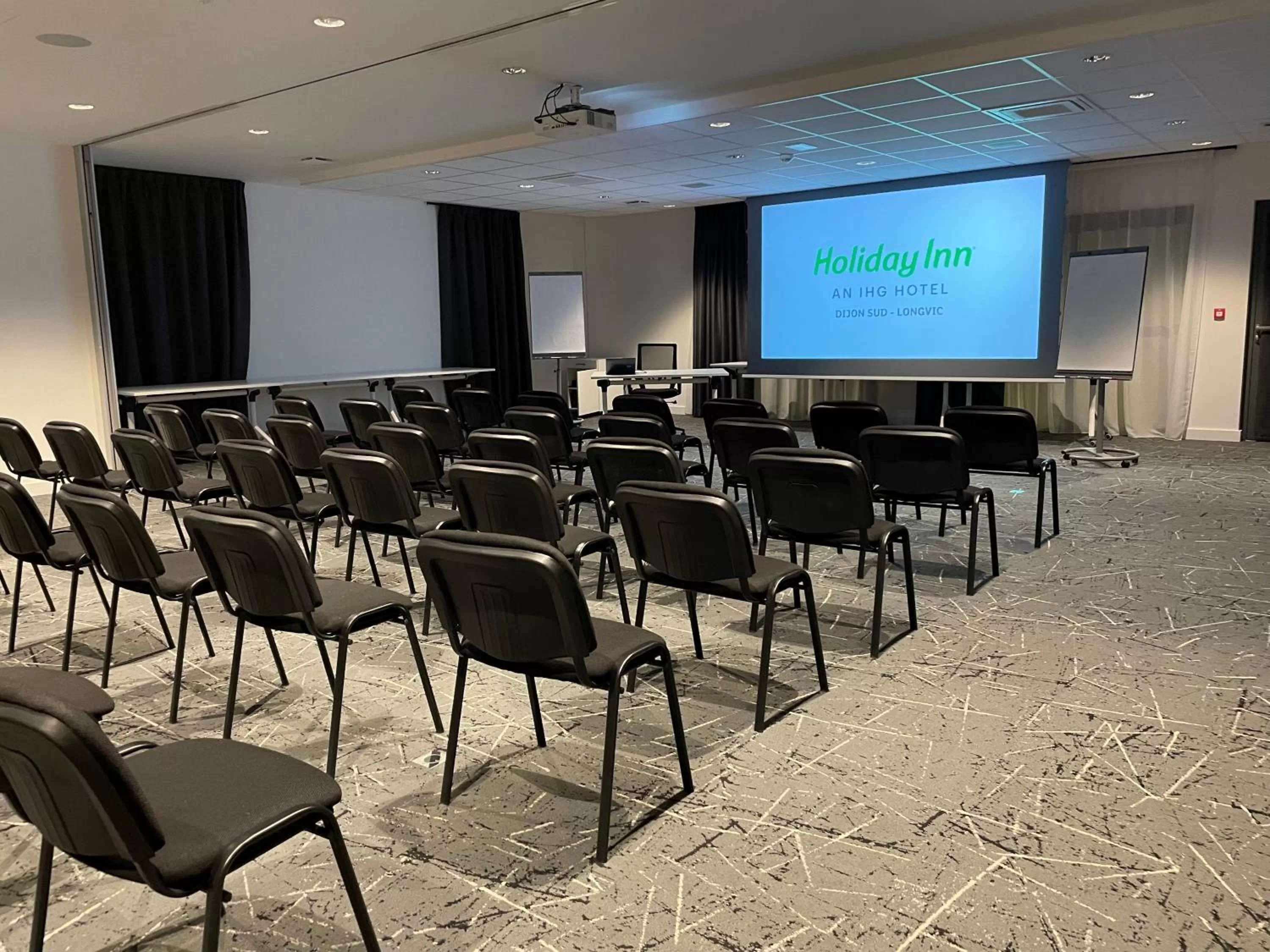 Meeting/conference room in Holiday Inn Dijon Sud - Longvic by IHG