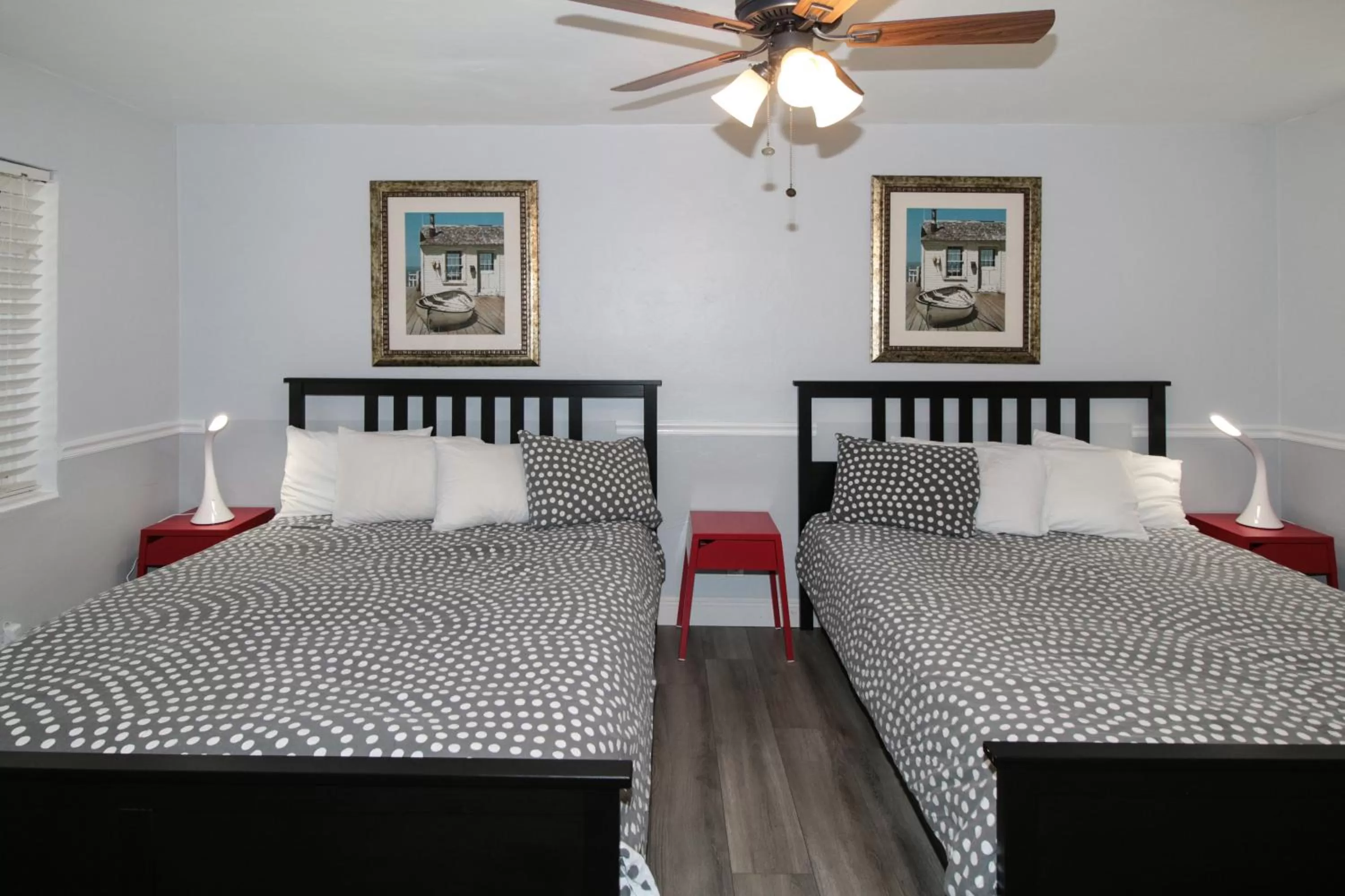 Other, Bed in The Dolphin Hollywood