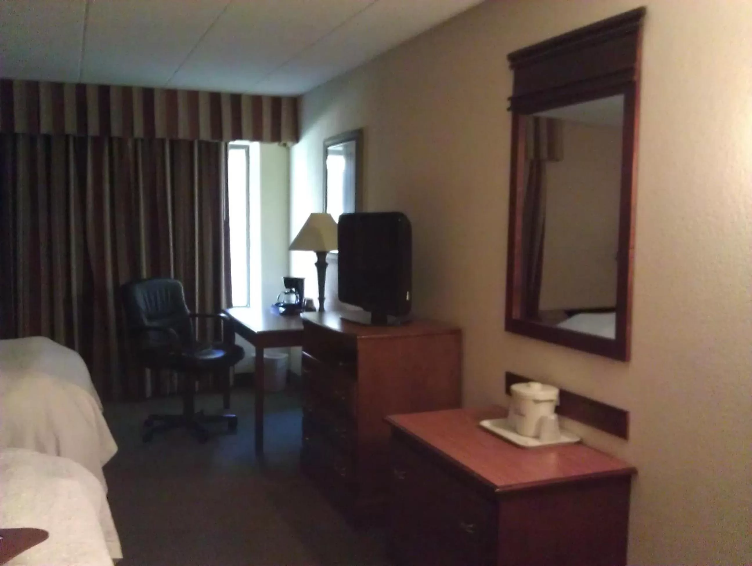 TV and multimedia, Bed in AmericInn by Wyndham Omaha