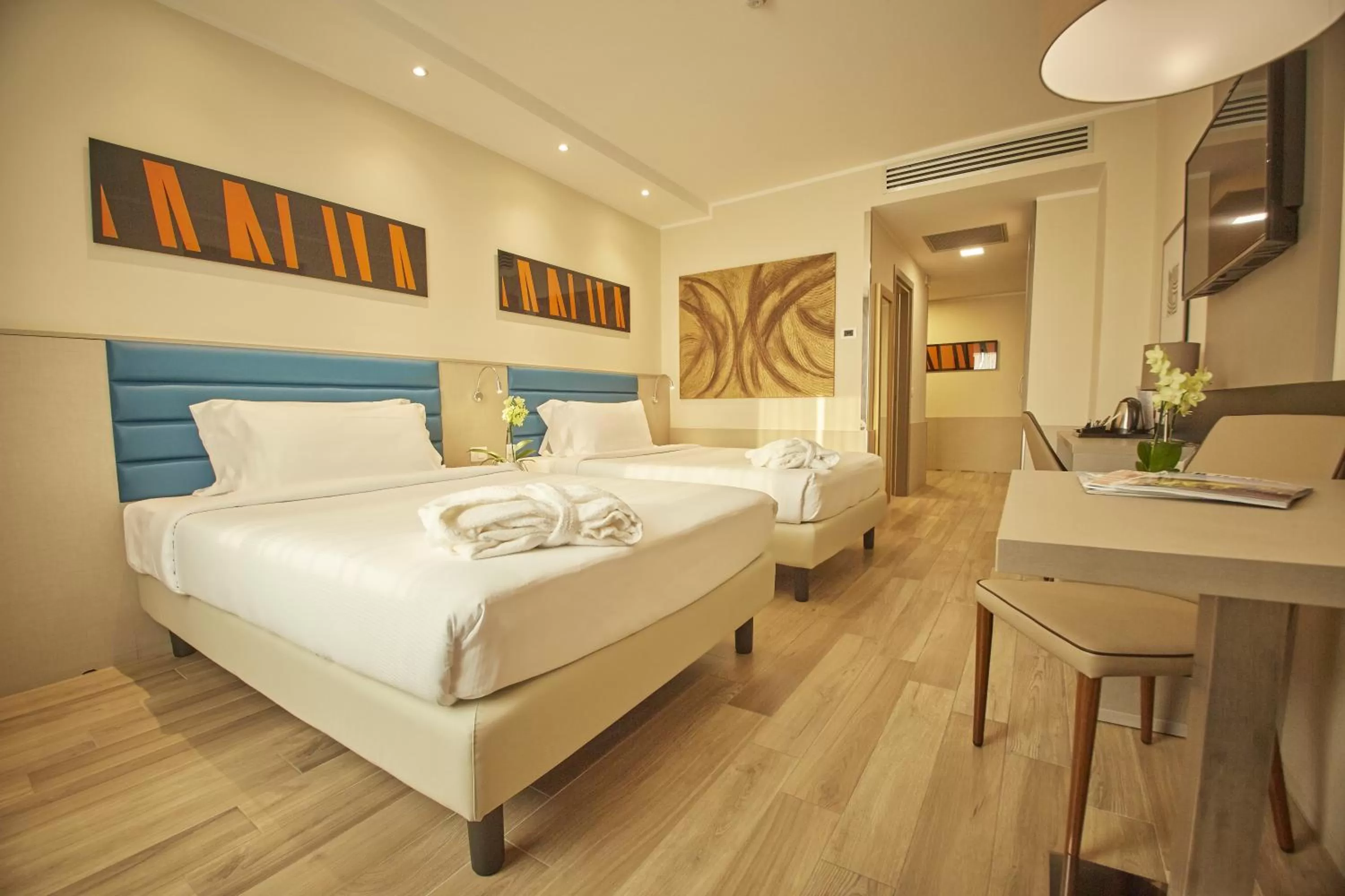 Bedroom, Bed in iH Hotels Milano Lorenteggio