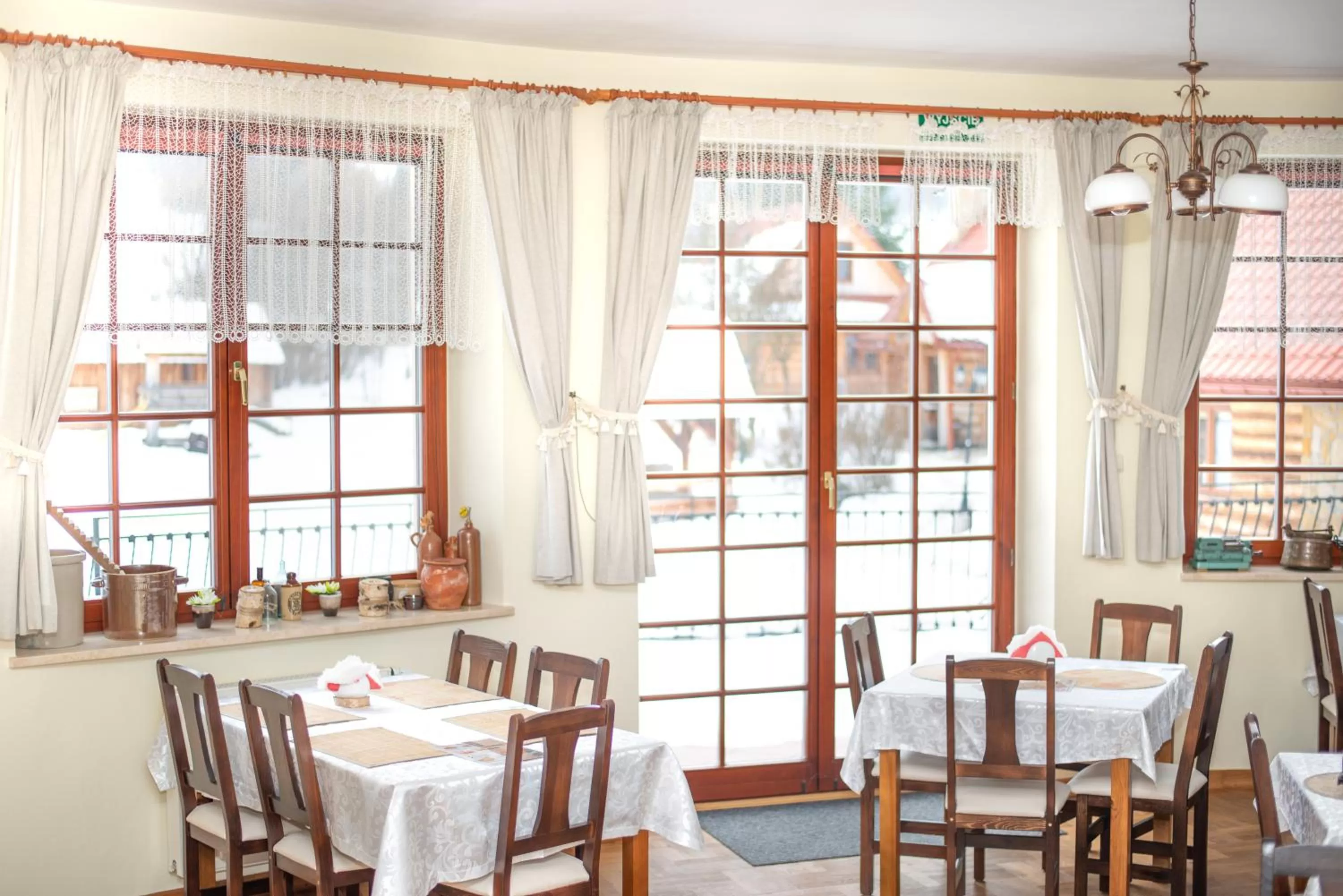 Restaurant/places to eat in Gościniec Pięciu Stawów