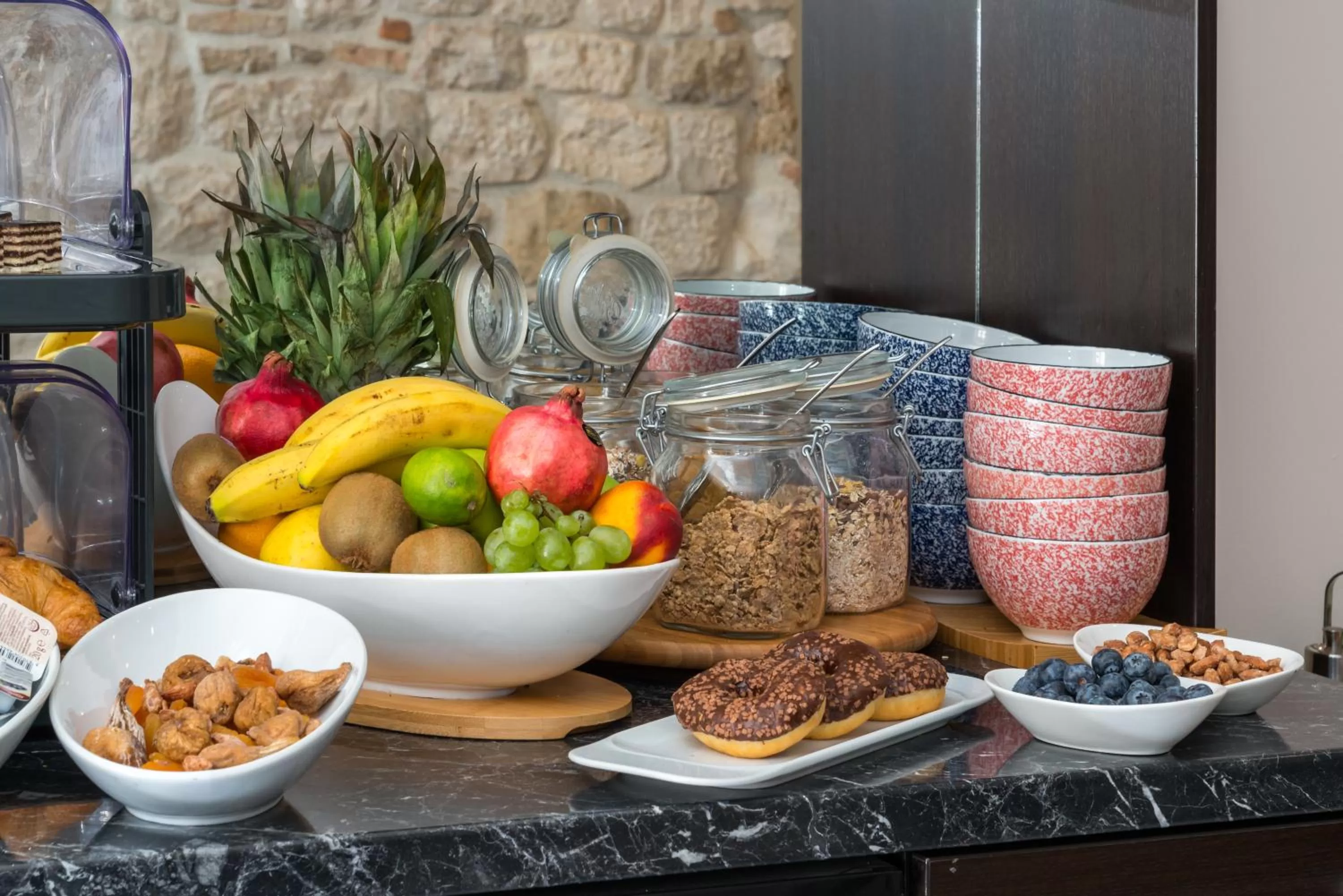 Food and drinks in Palace Suites Heritage Hotel - Adults Only