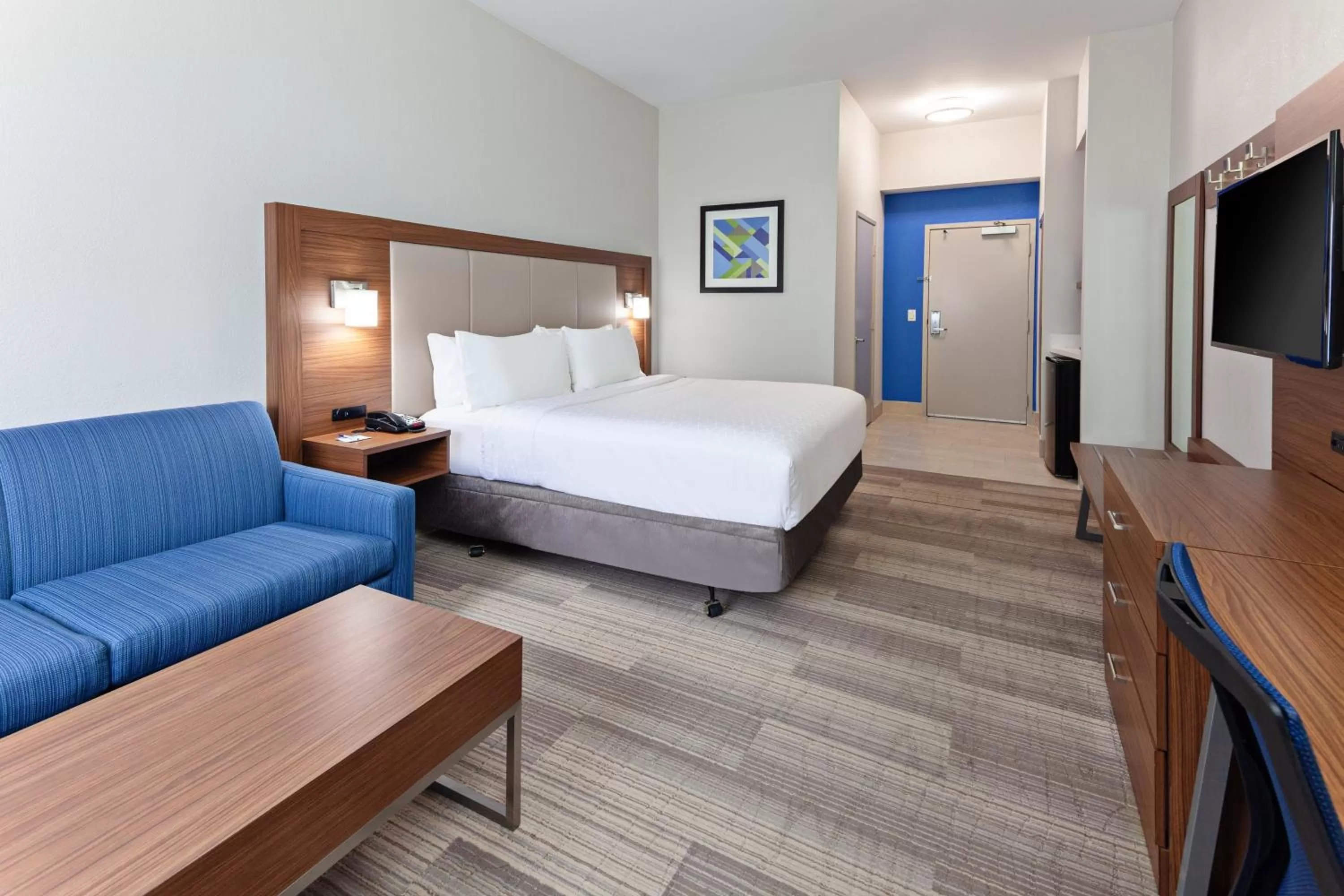 Photo of the whole room, Bed in Holiday Inn Express Mira Mesa San Diego by IHG