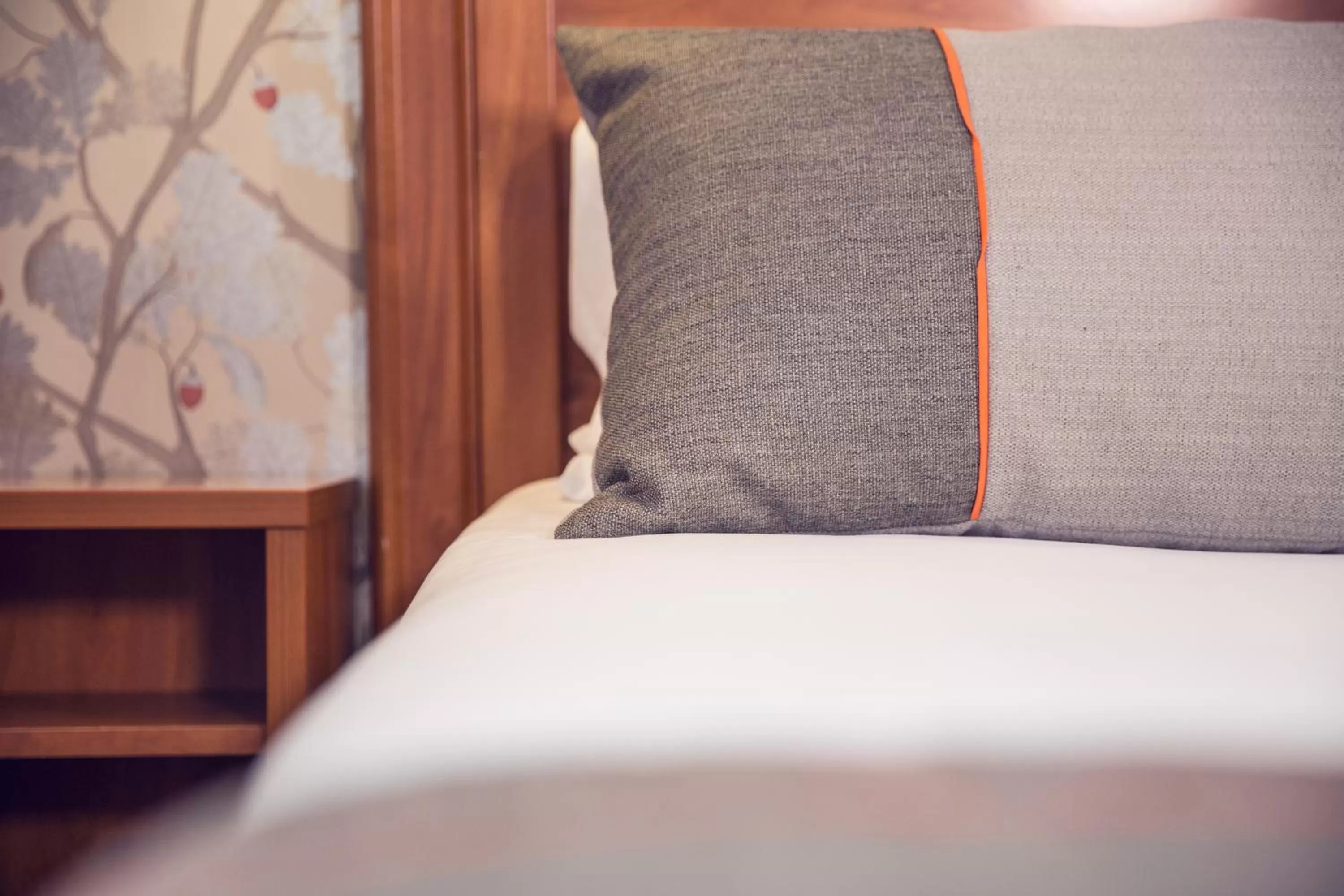 Bed in Timhotel Tour Eiffel