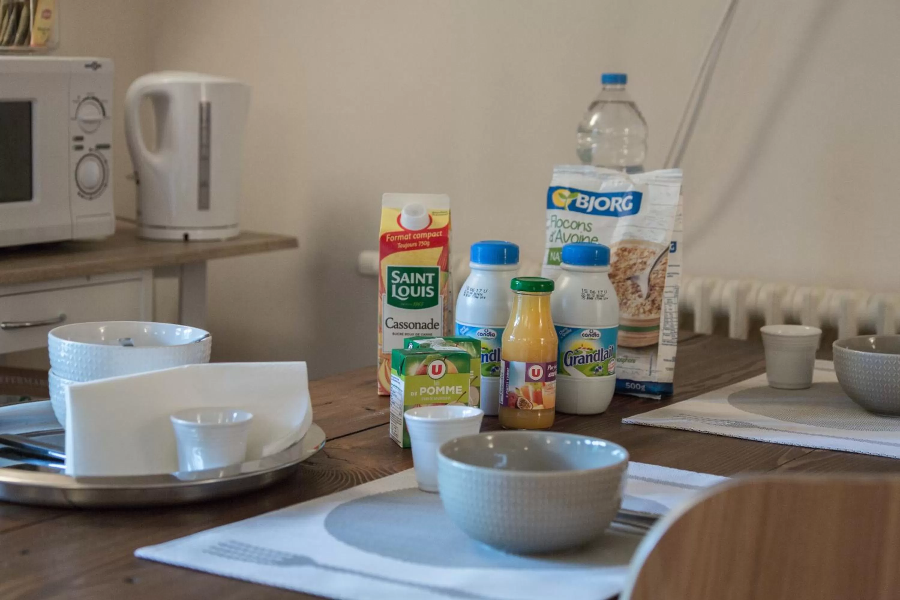 Continental breakfast in Bed end breakfast du centre