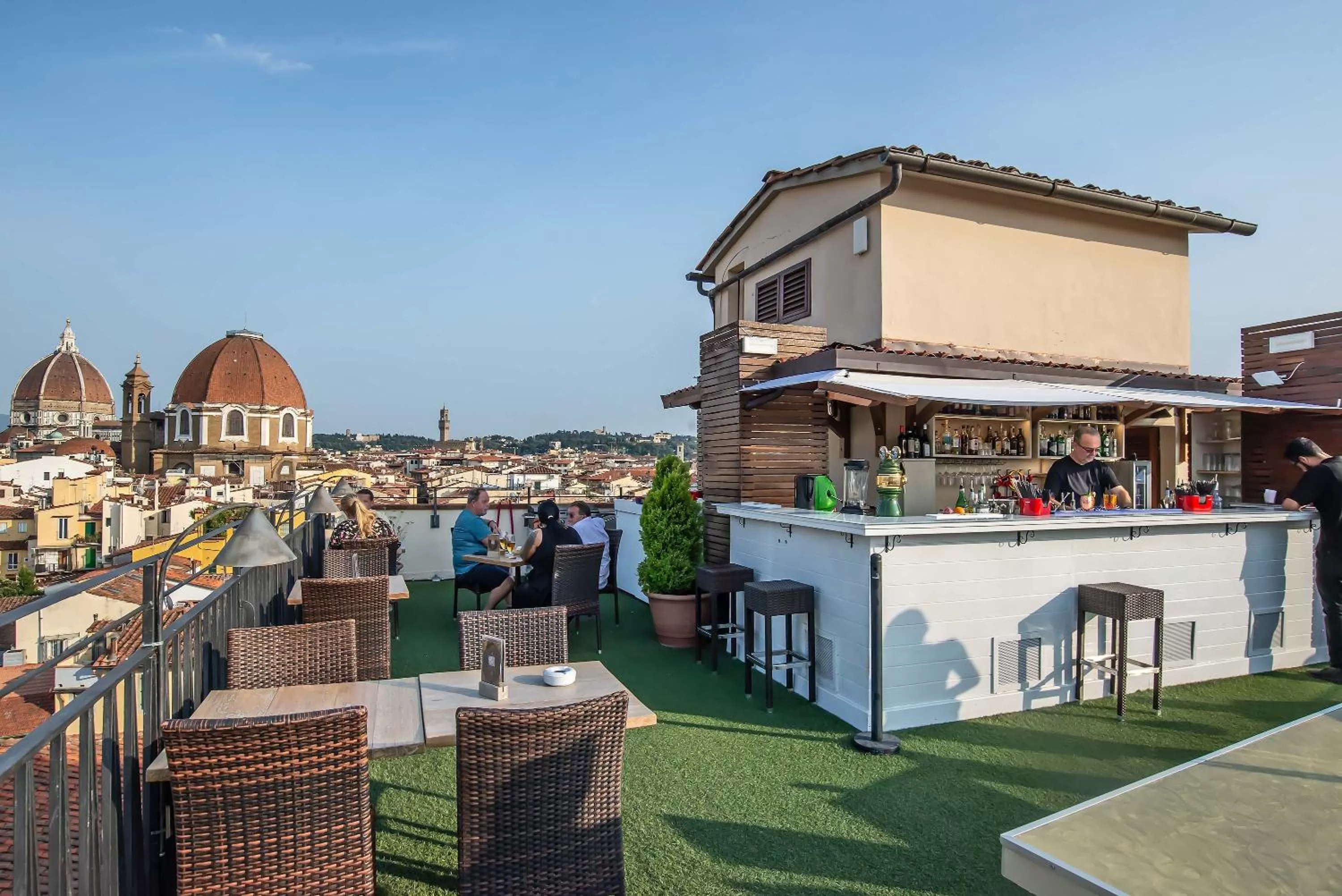 Restaurant/places to eat in Hotel Machiavelli Palace