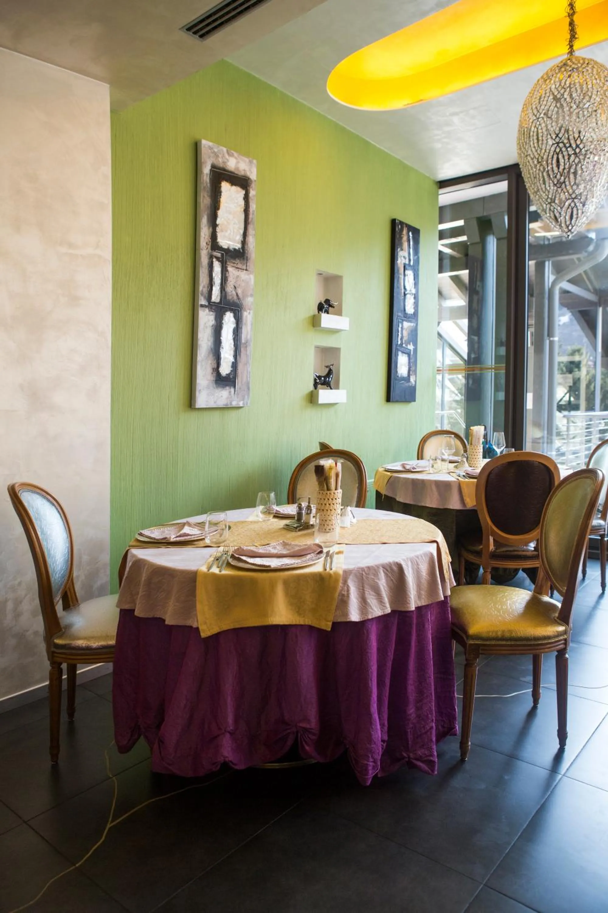 Restaurant/places to eat in Design Oberosler Hotel